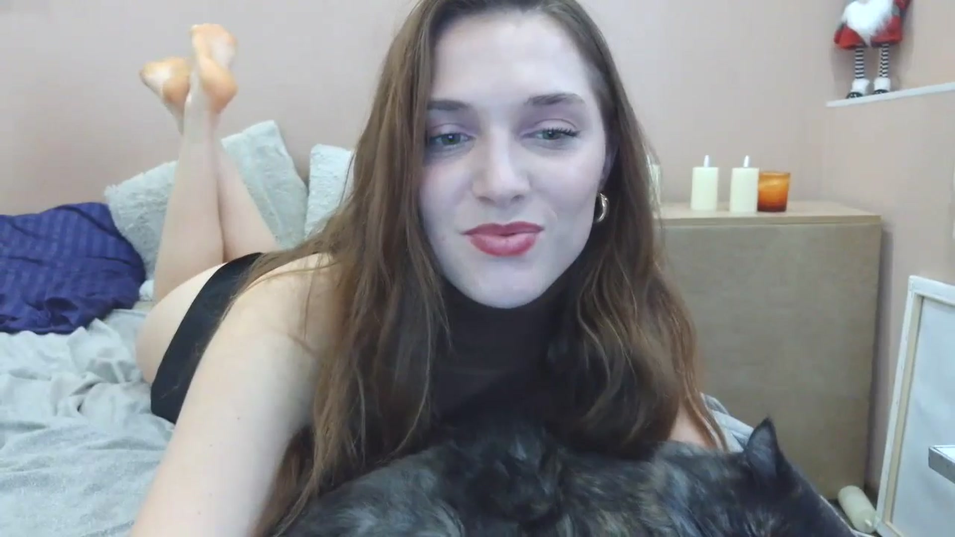 Gallery image thumbnail from HaleyReed's myfreecams stream on, 03/24/2025, 13:39 image 10 of 20