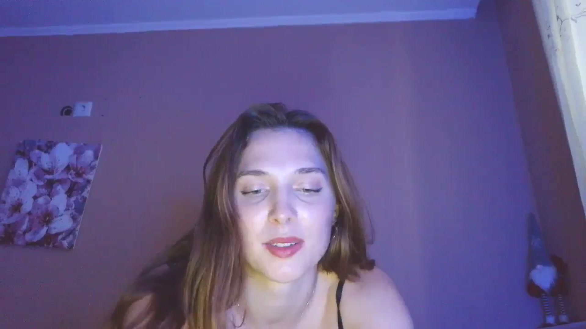 Gallery image thumbnail from HaleyReed's myfreecams stream on, 03/24/2025, 15:02 image 14 of 20