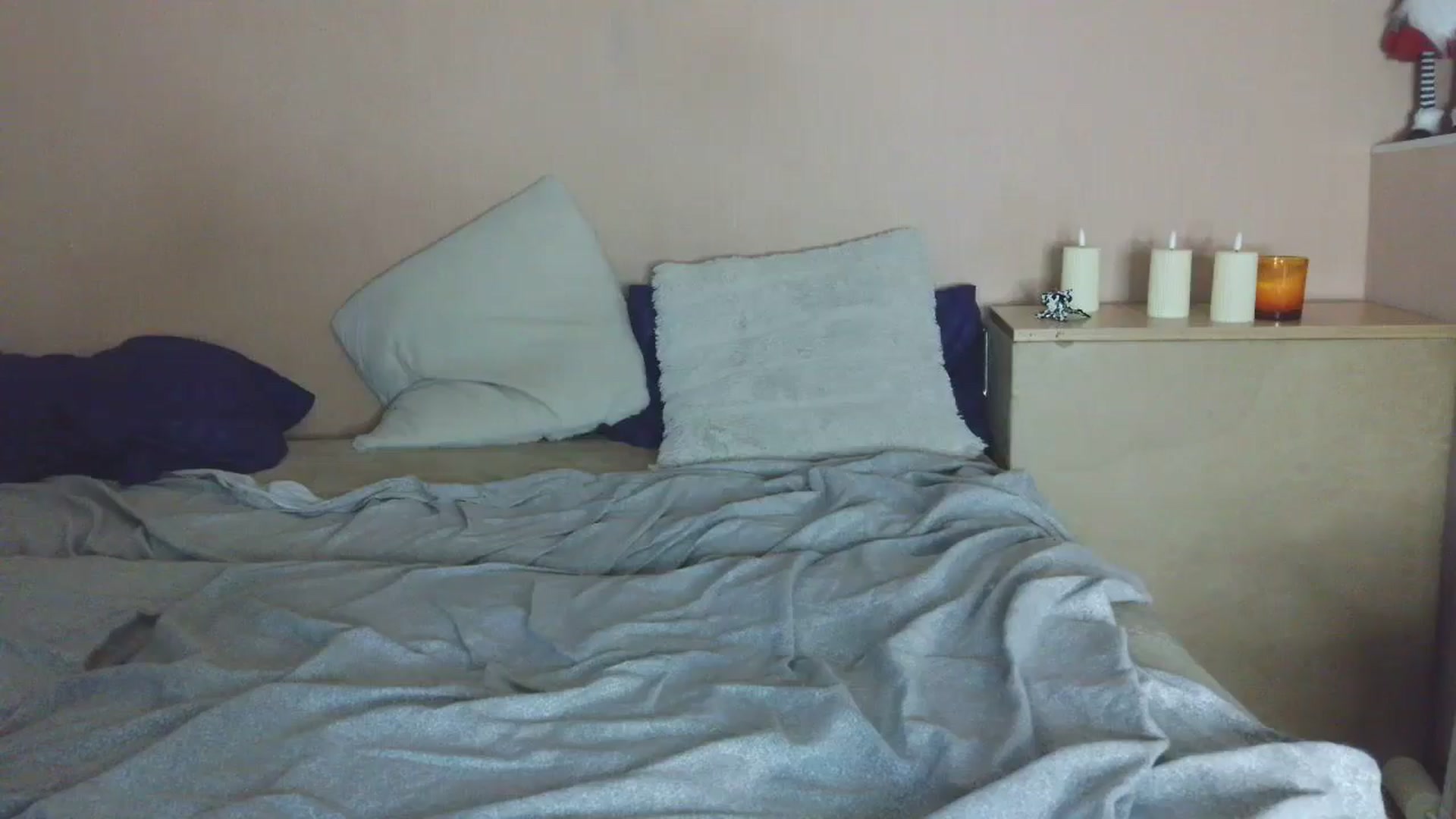 Gallery image thumbnail from HaleyReed's myfreecams stream on, 03/24/2025, 16:26 image 12 of 20