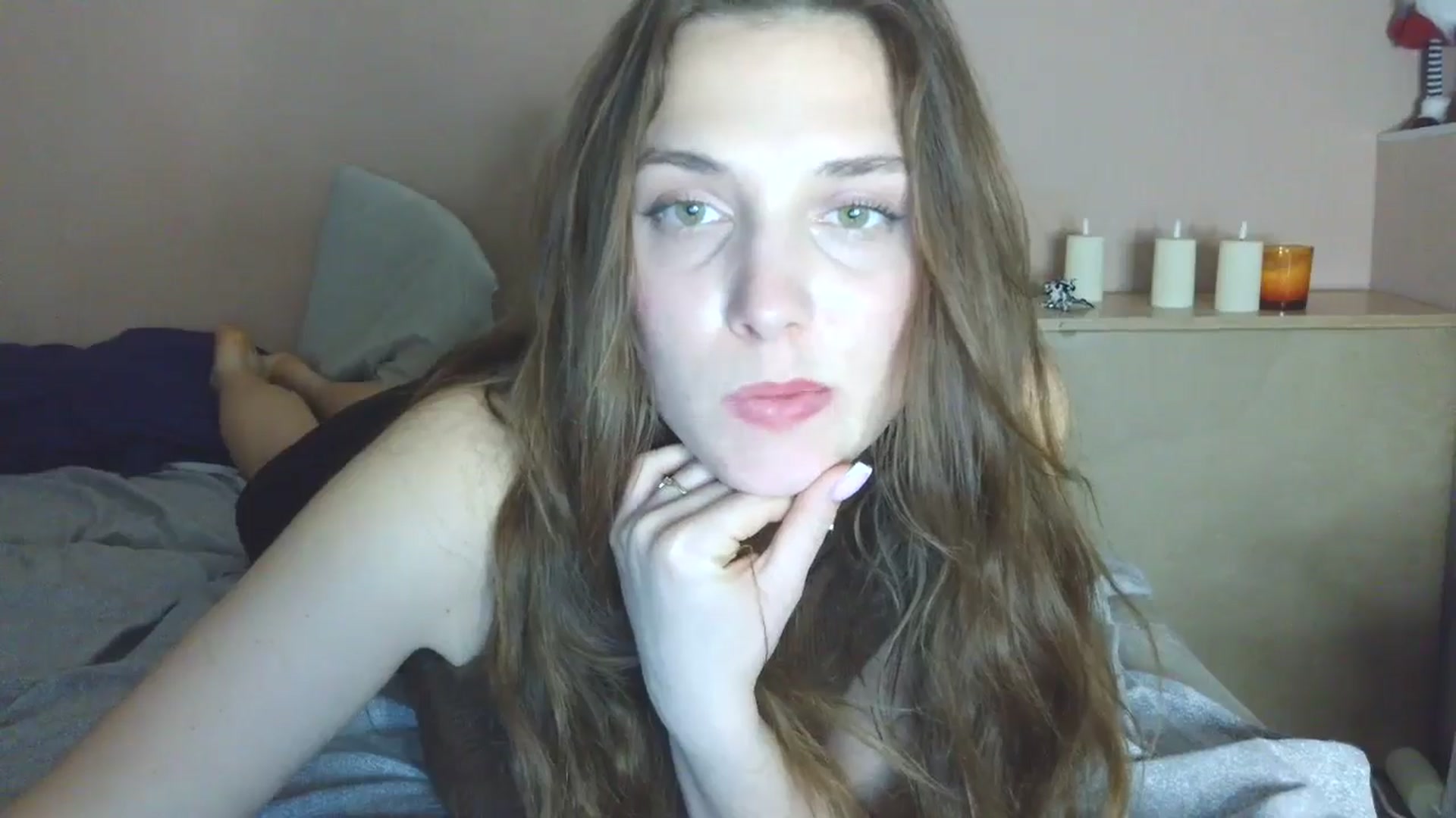 Gallery image thumbnail from HaleyReed's myfreecams stream on, 03/24/2025, 16:26 image 9 of 20