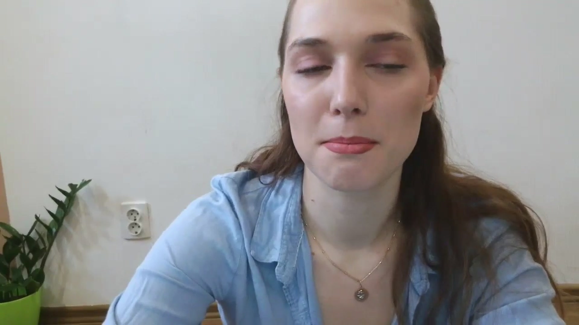 Gallery image thumbnail from HaleyReed's myfreecams stream on, 03/27/2025, 11:35 image 11 of 20