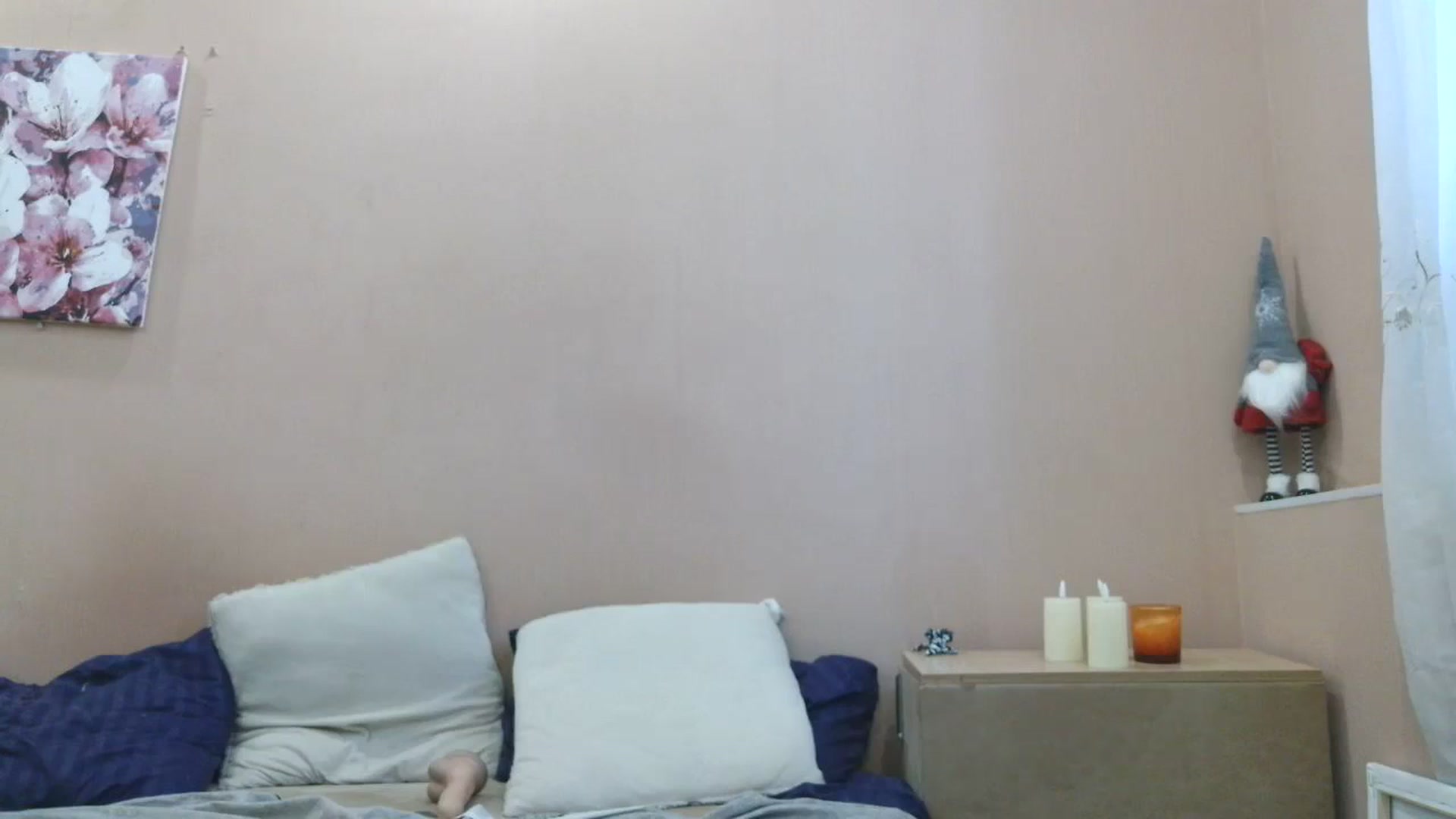Gallery image thumbnail from HaleyReed's myfreecams stream on, 03/27/2025, 12:24 image 9 of 20