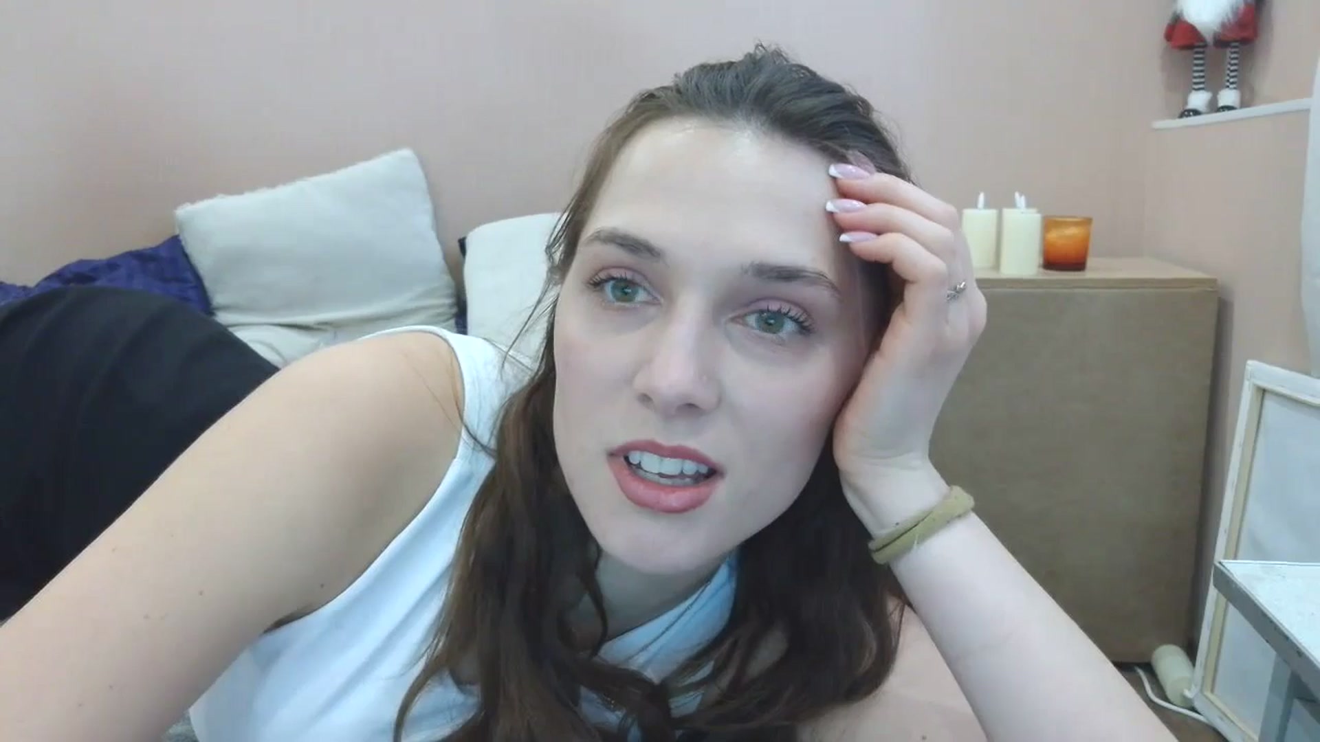 Gallery image thumbnail from HaleyReed's myfreecams stream on, 03/27/2025, 12:24 image 7 of 20