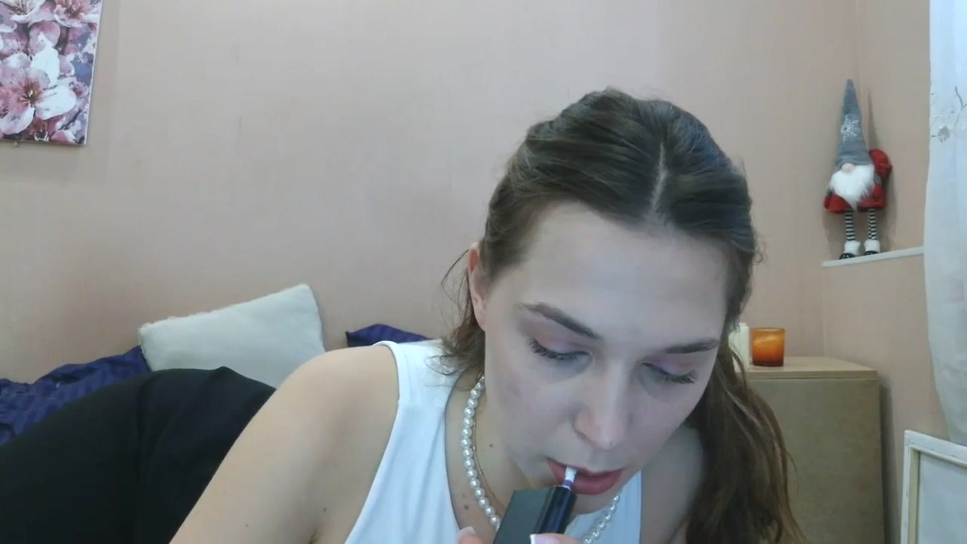 Gallery image thumbnail from HaleyReed's myfreecams stream on, 03/27/2025, 12:24 image 17 of 20