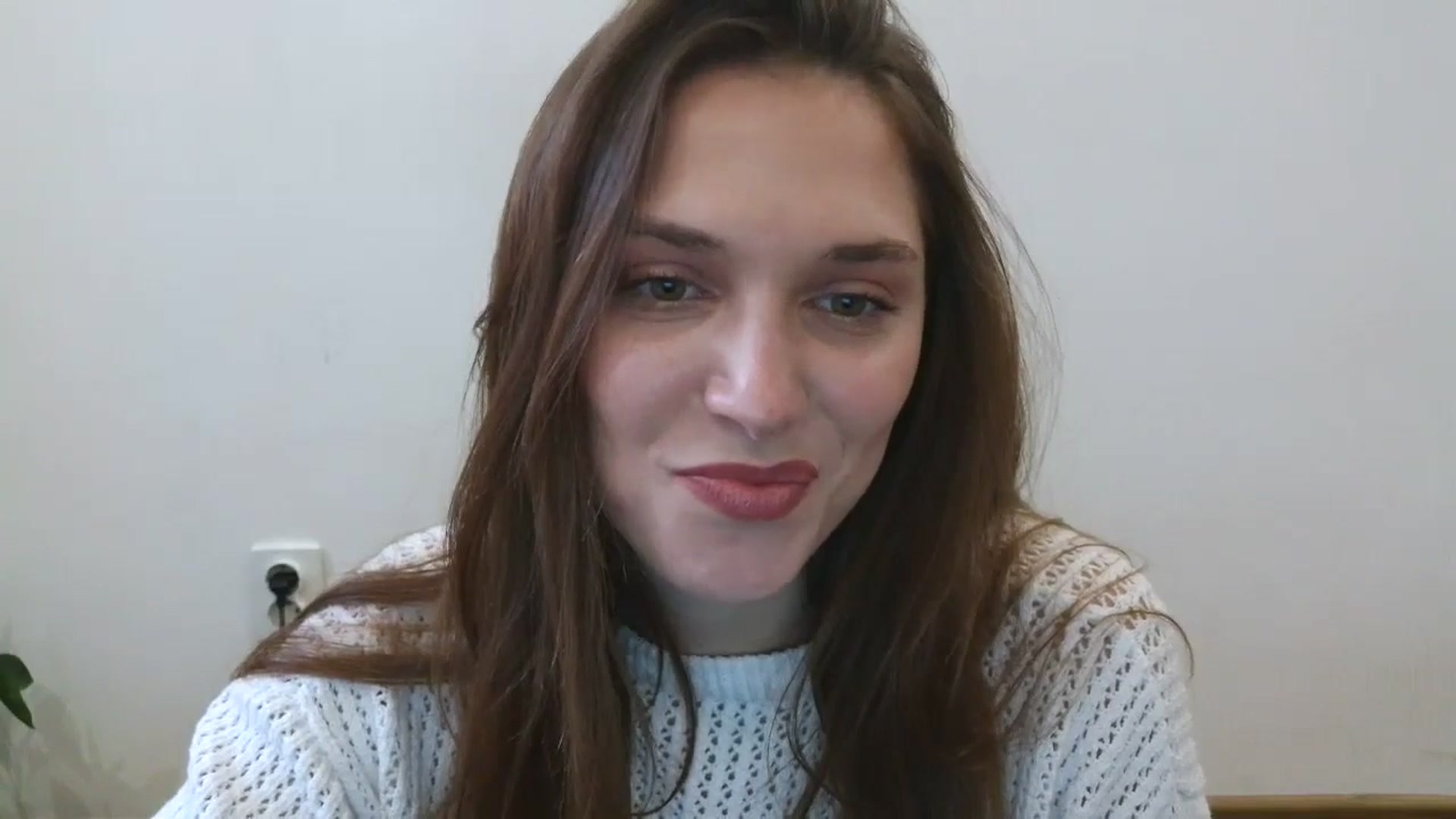 Gallery image thumbnail from HaleyReed's myfreecams stream on, 03/28/2025, 14:08 image 15 of 20