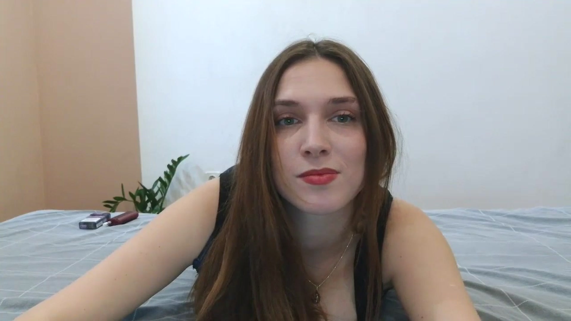 Gallery image thumbnail from HaleyReed's myfreecams stream on, 03/30/2025, 11:21 image 18 of 20