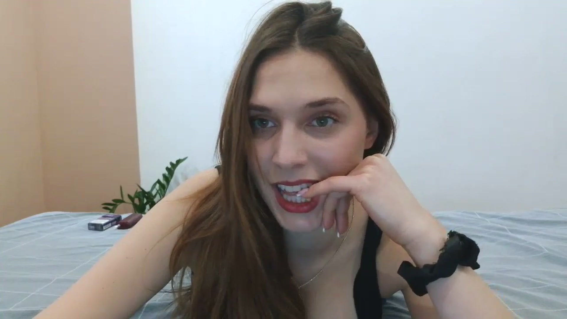 Gallery image thumbnail from HaleyReed's myfreecams stream on, 03/30/2025, 11:21 image 16 of 20