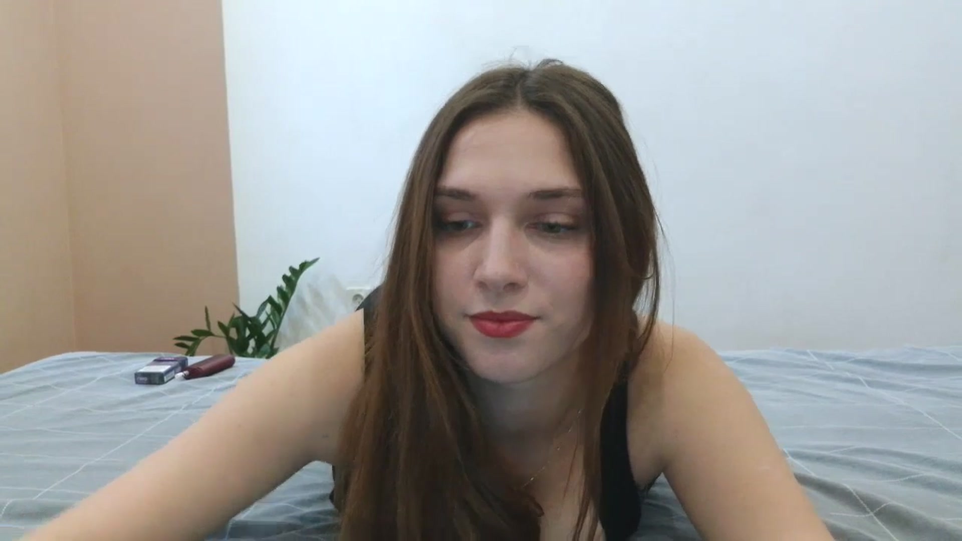 Gallery image thumbnail from HaleyReed's myfreecams stream on, 03/30/2025, 11:21 image 17 of 20