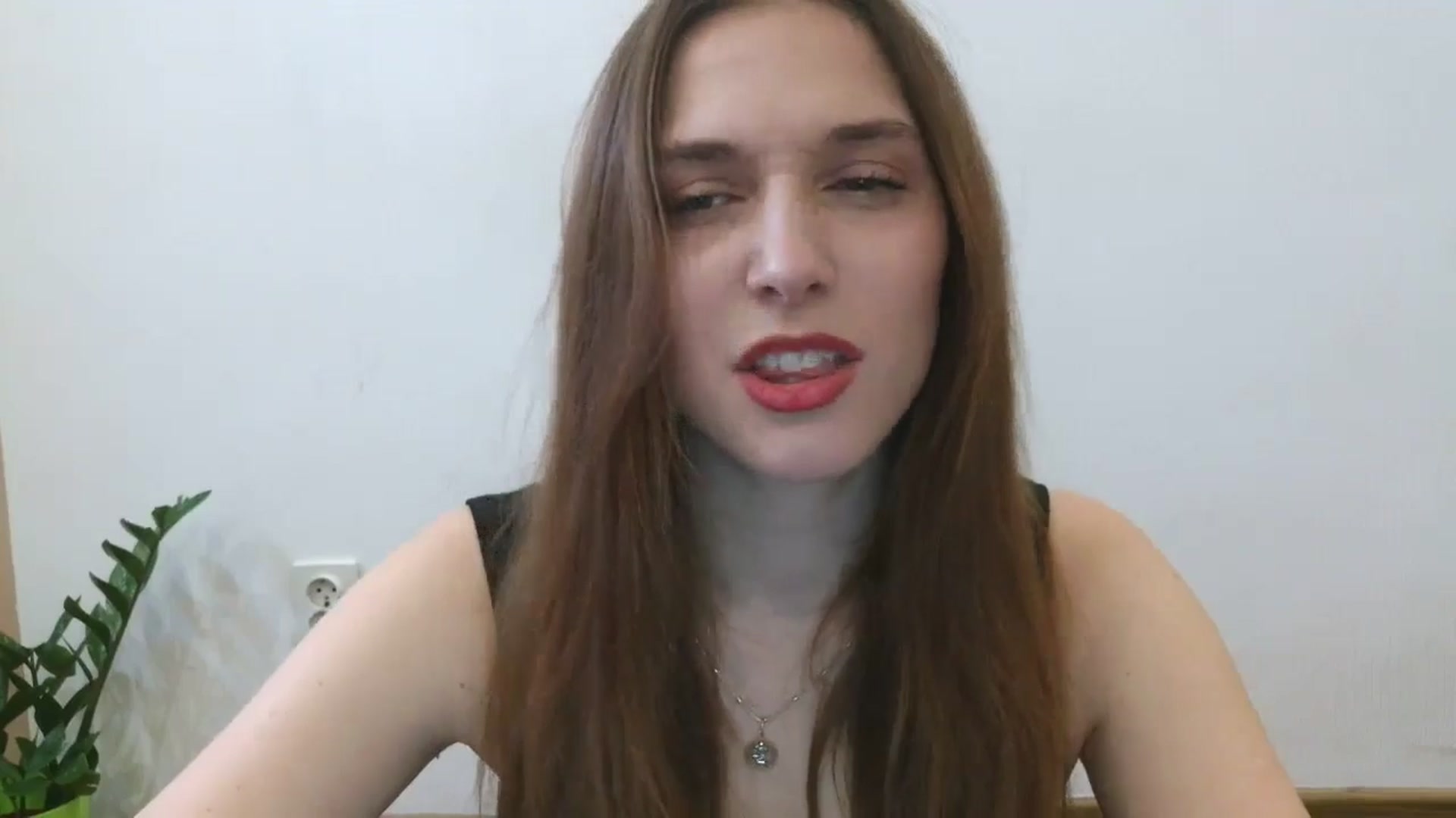 Gallery image thumbnail from HaleyReed's myfreecams stream on, 03/30/2025, 11:21 image 9 of 20