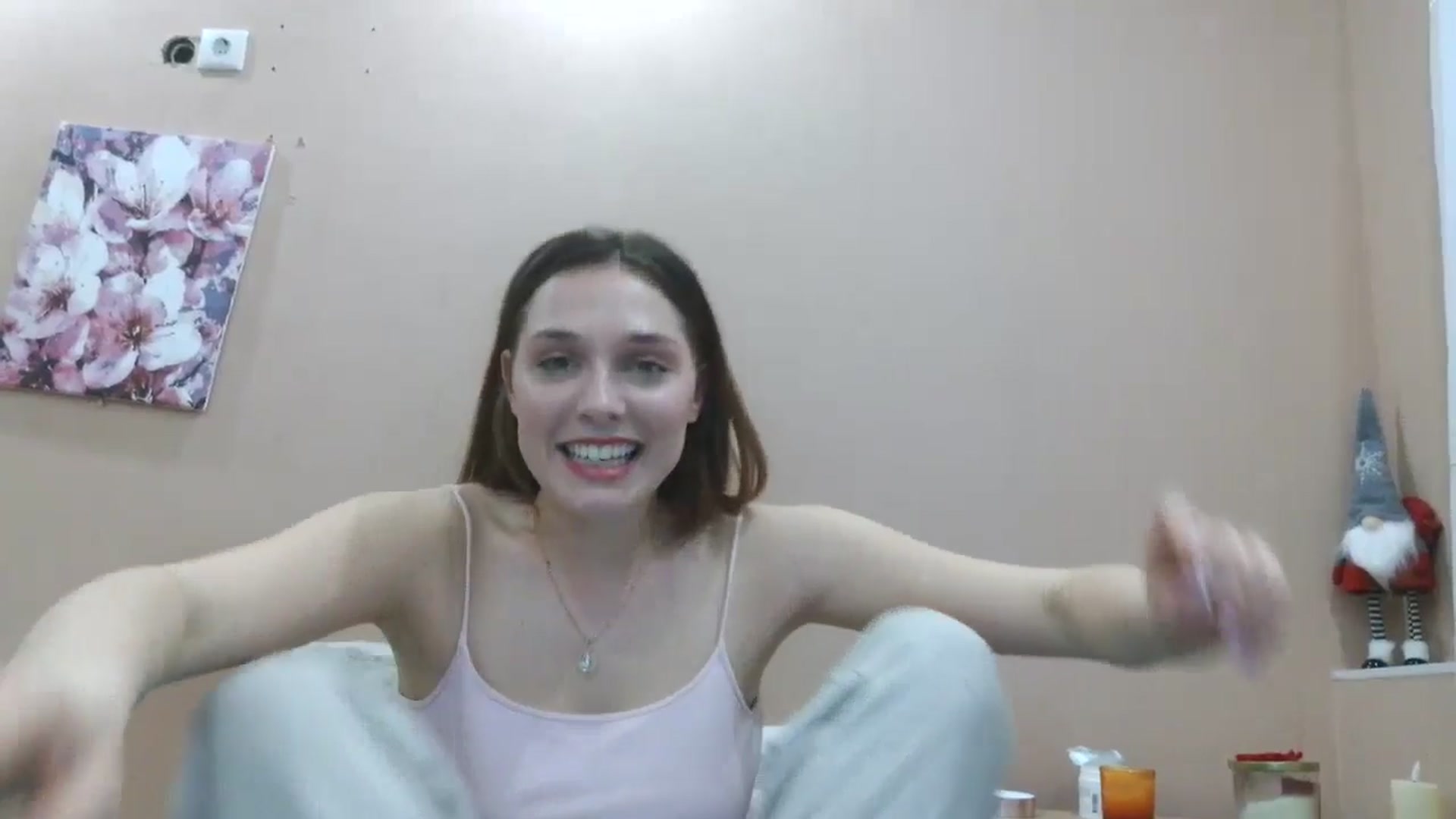 Gallery image thumbnail from HaleyReed's myfreecams stream on, 03/31/2025, 13:24 image 2 of 20