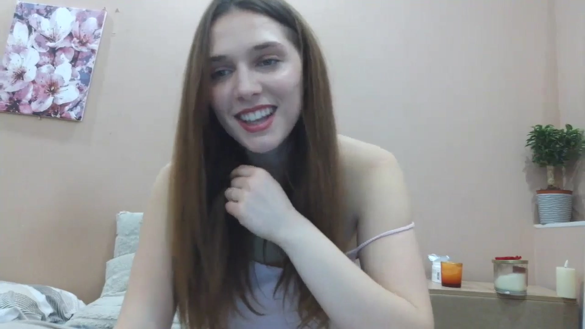 Gallery image thumbnail from HaleyReed's myfreecams stream on, 03/31/2025, 13:24 image 15 of 20