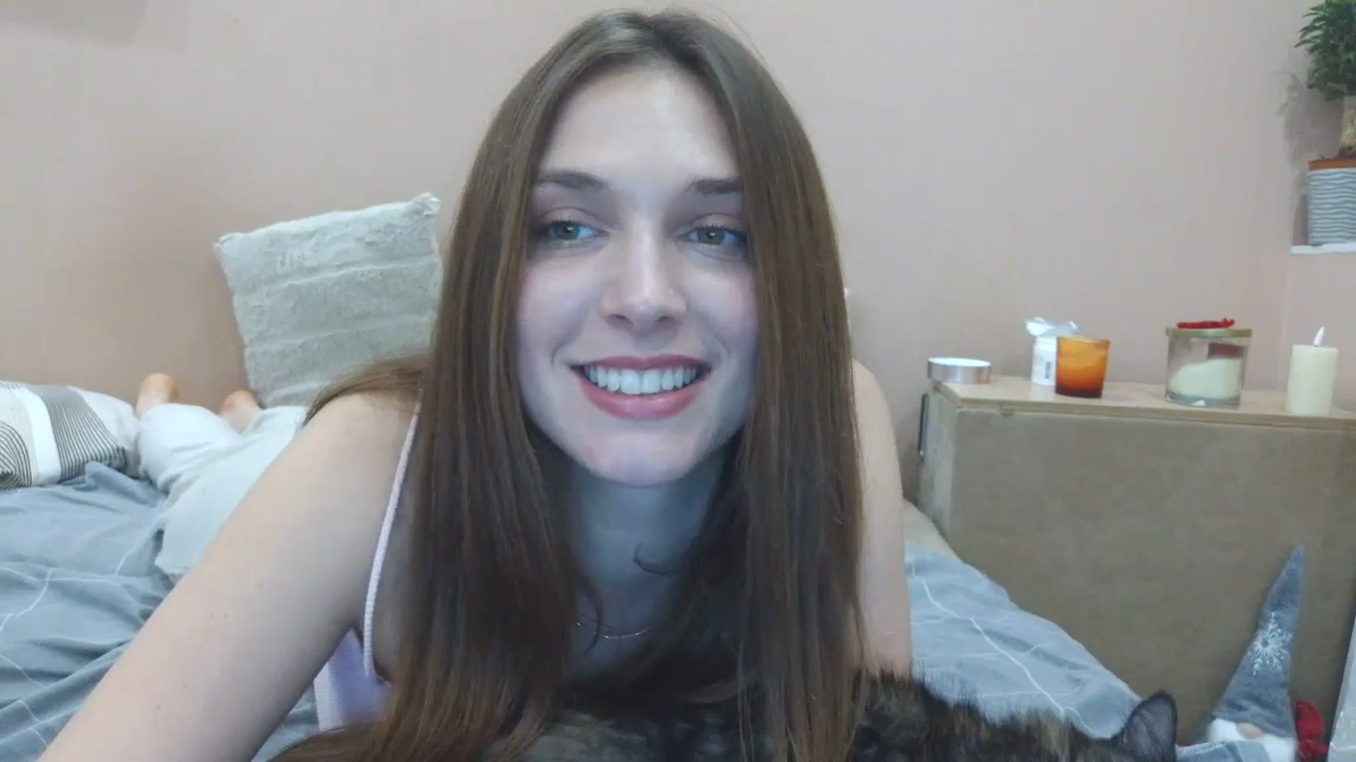 Gallery image thumbnail from HaleyReed's myfreecams stream on, 03/31/2025, 15:41 image 9 of 20