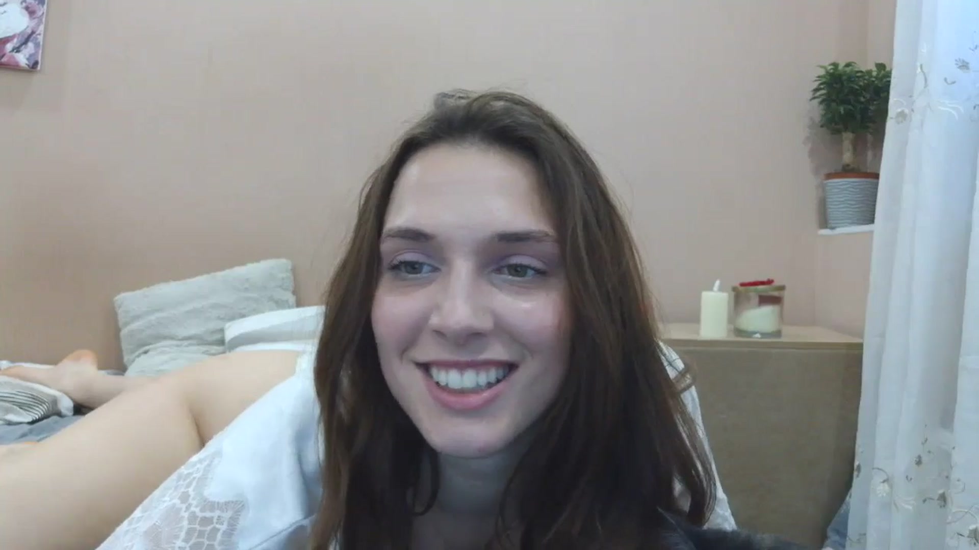 Gallery image thumbnail from HaleyReed's myfreecams stream on, 04/02/2025, 14:29 image 8 of 20