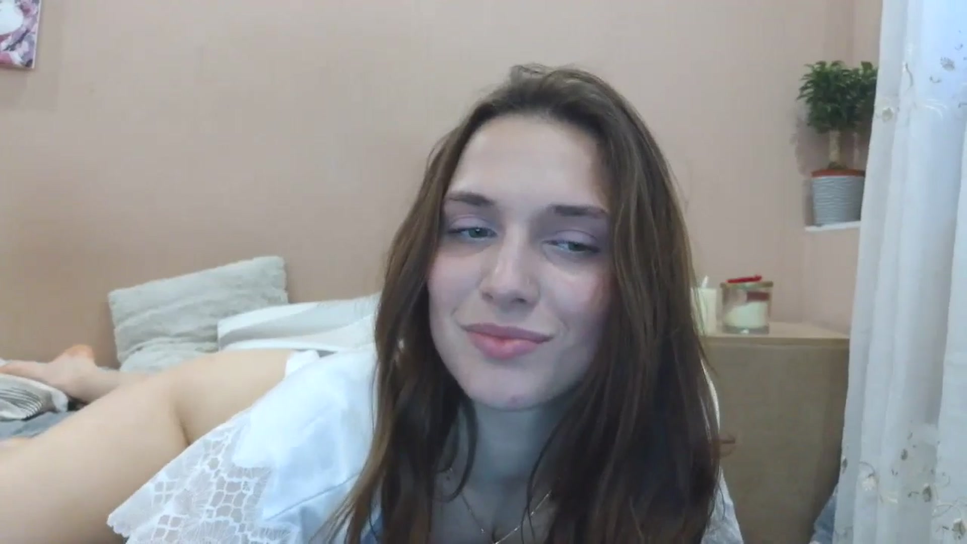 Gallery image thumbnail from HaleyReed's myfreecams stream on, 04/02/2025, 14:29 image 12 of 20