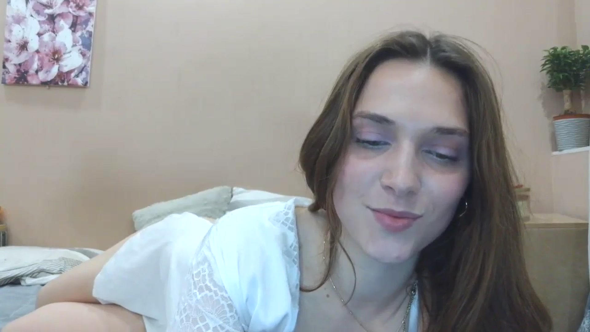 Gallery image thumbnail from HaleyReed's myfreecams stream on, 04/02/2025, 16:14 image 8 of 20