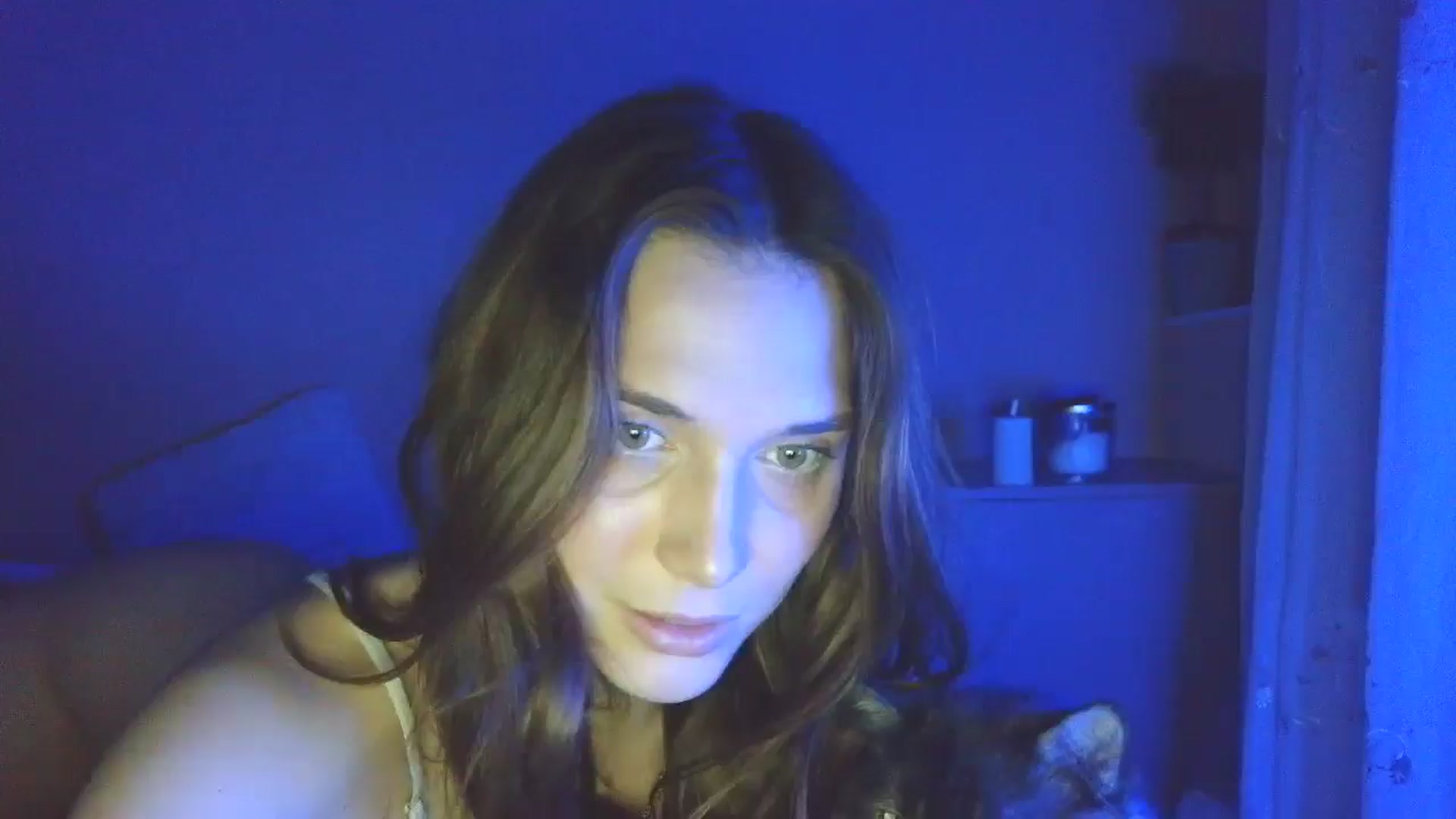 Gallery image thumbnail from HaleyReed's myfreecams stream on, 04/02/2025, 17:39 image 1 of 20