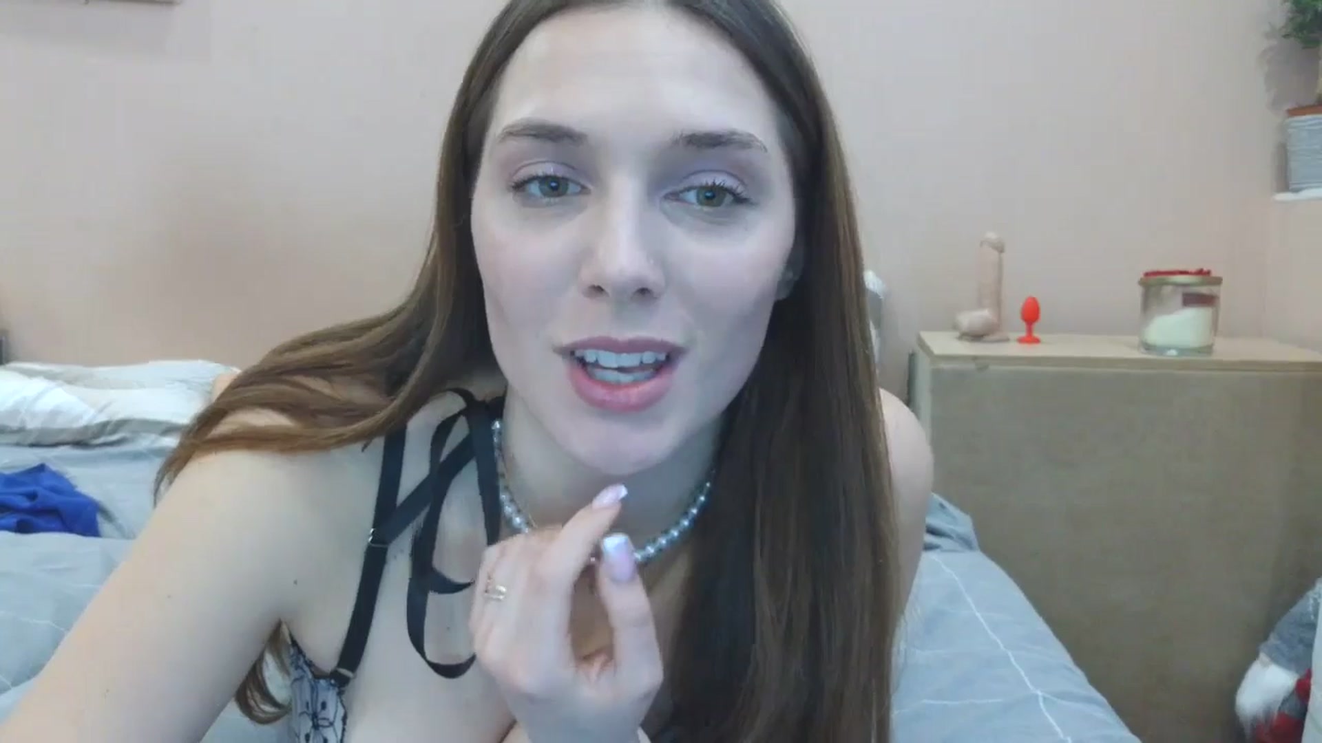 Gallery image thumbnail from HaleyReed's myfreecams stream on, 04/03/2025, 14:24 image 8 of 20