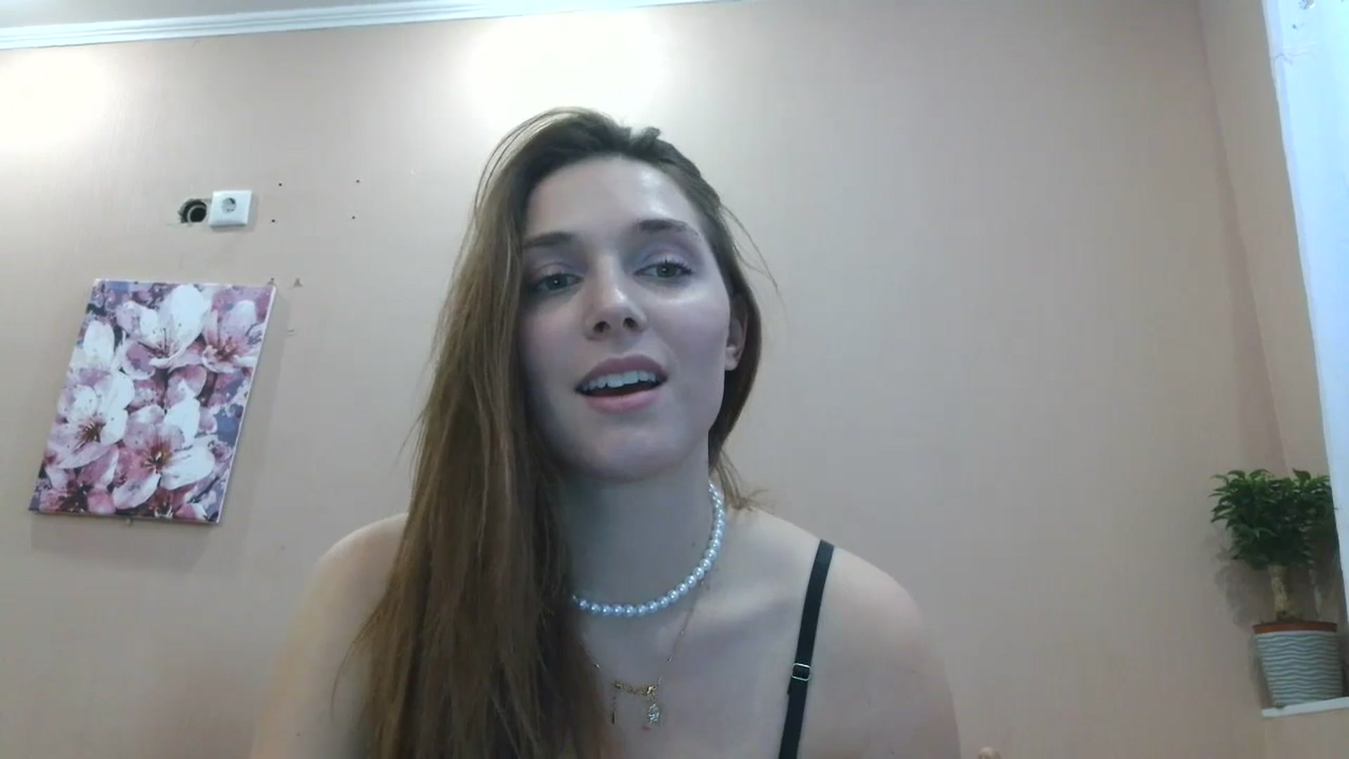 Gallery image thumbnail from HaleyReed's myfreecams stream on, 04/03/2025, 15:08 image 7 of 20