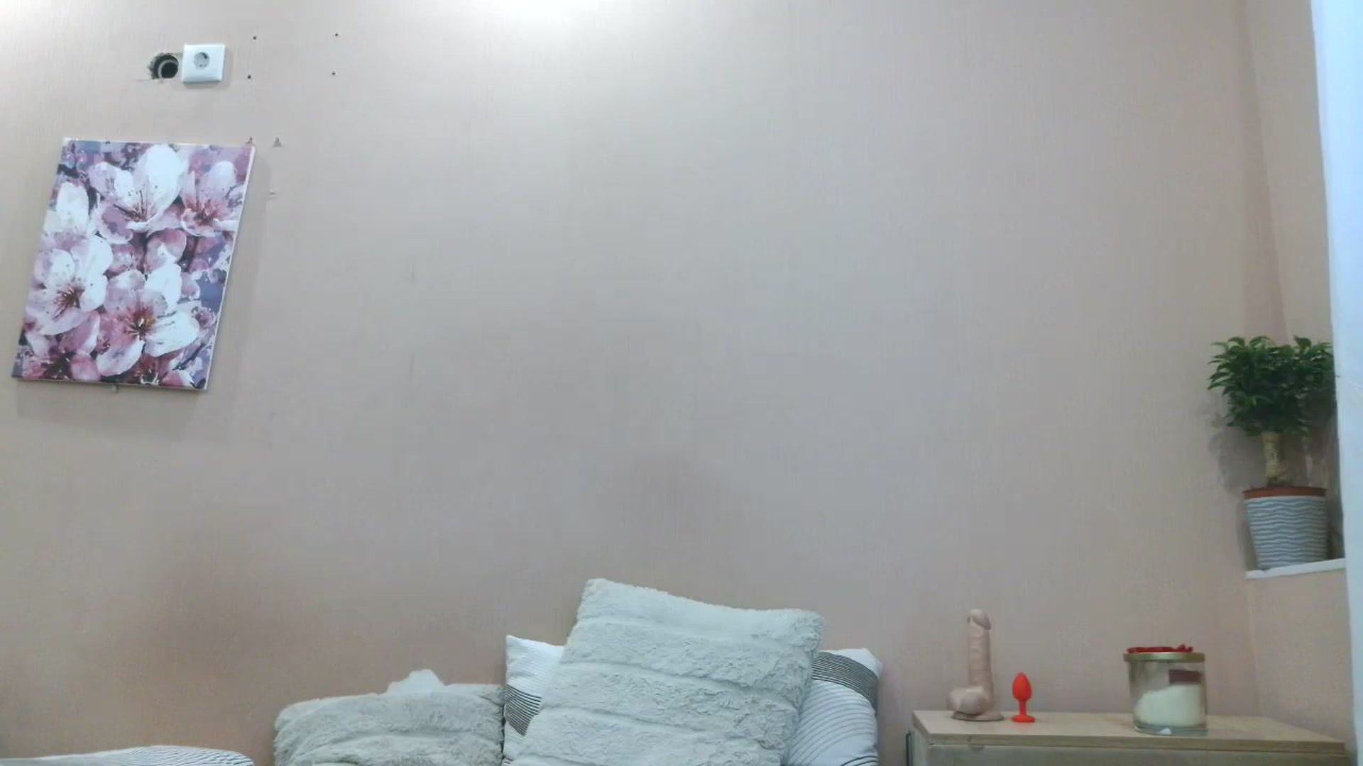 Gallery image thumbnail from HaleyReed's myfreecams stream on, 04/03/2025, 15:08 image 18 of 20