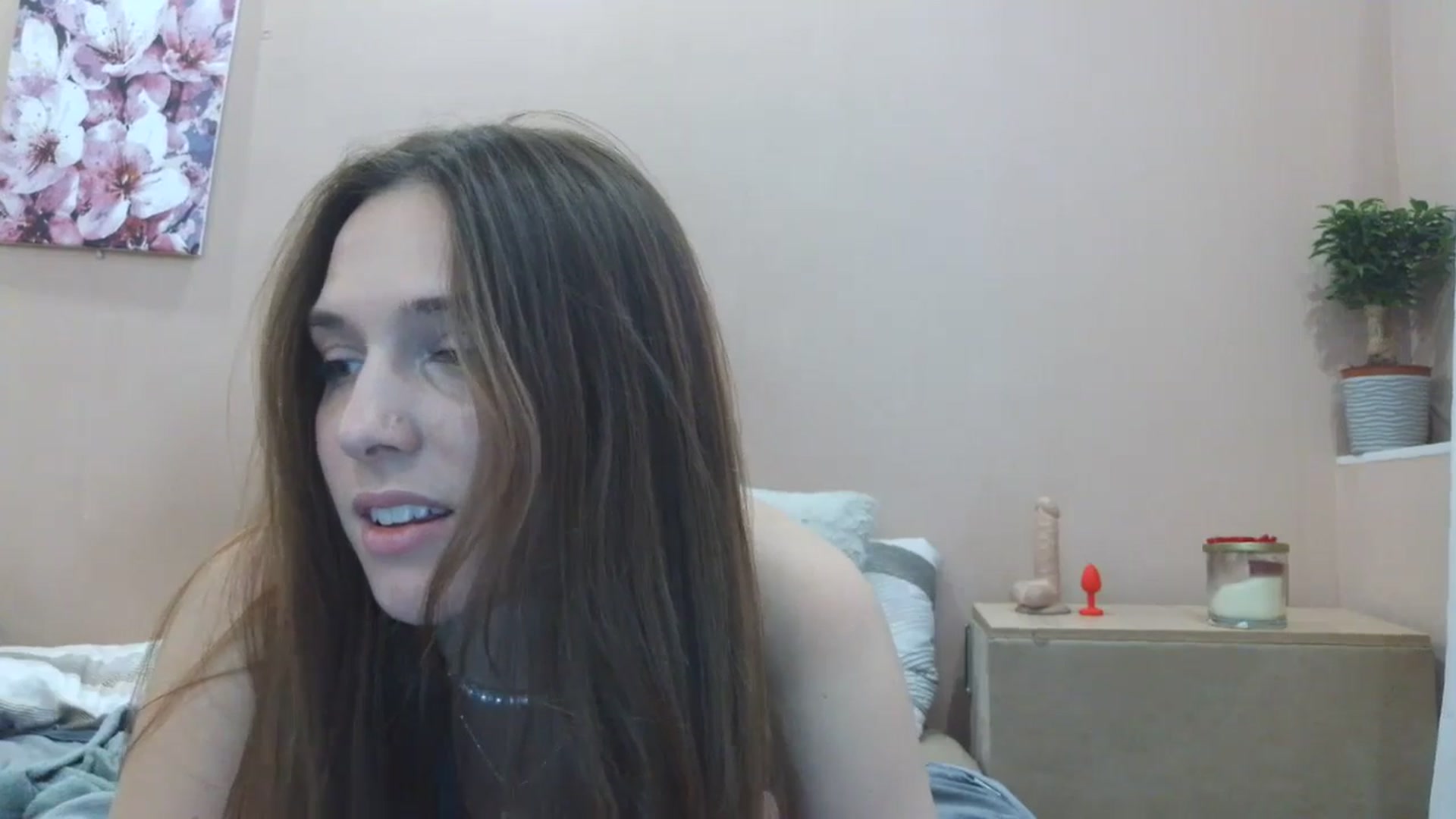Gallery image thumbnail from HaleyReed's myfreecams stream on, 04/03/2025, 15:08 image 10 of 20