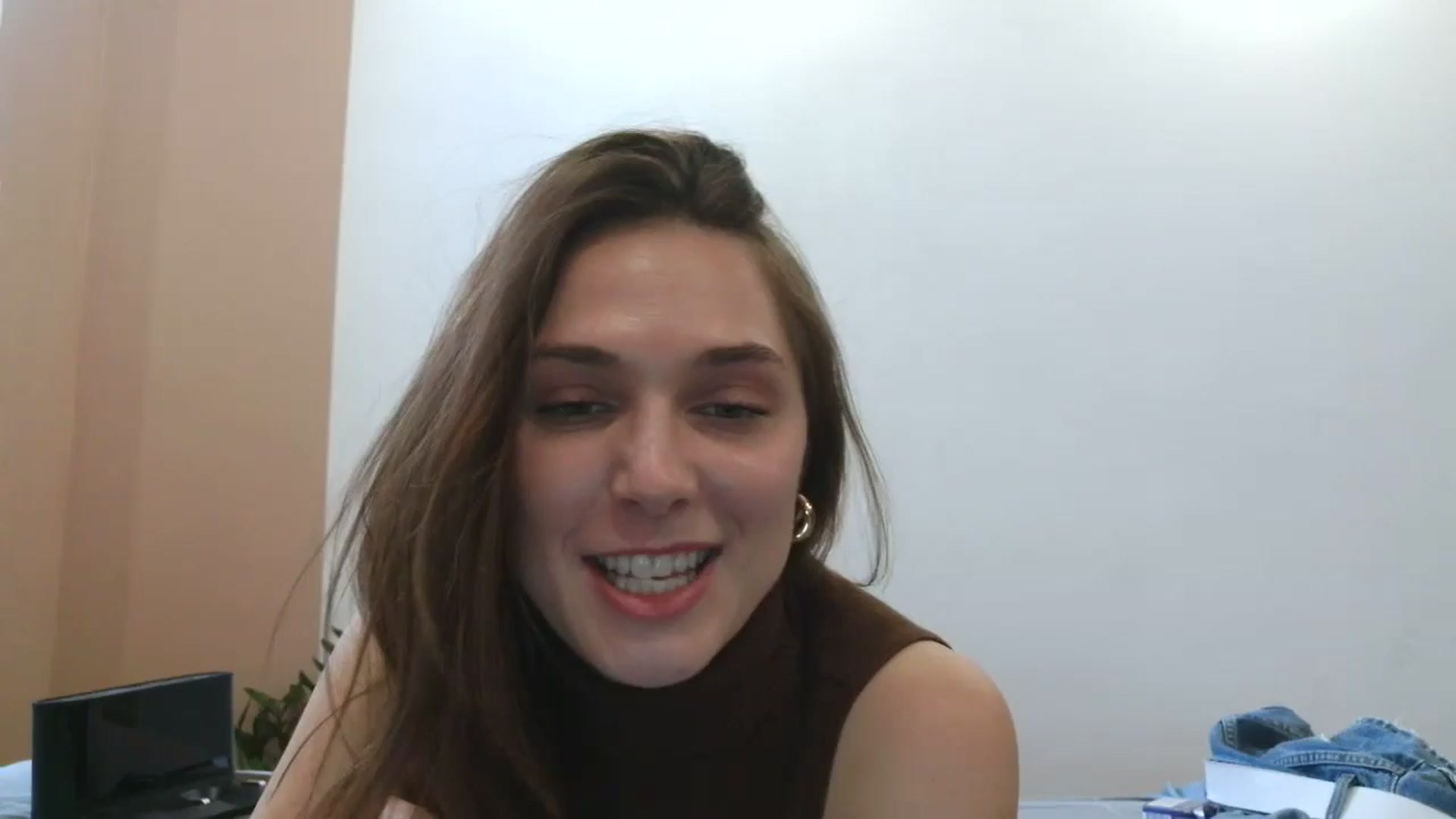 Gallery image thumbnail from HaleyReed's myfreecams stream on, 04/04/2025, 10:03 image 19 of 20