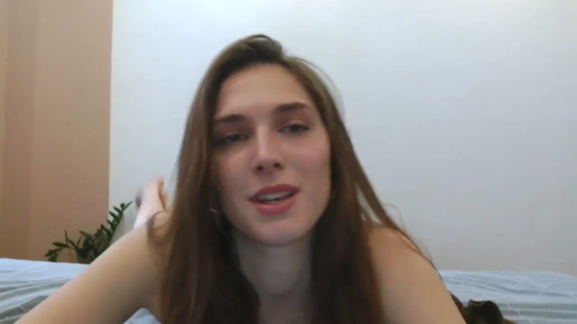 Gallery image thumbnail from HaleyReed's myfreecams stream on, 04/04/2025, 10:35 image 19 of 20