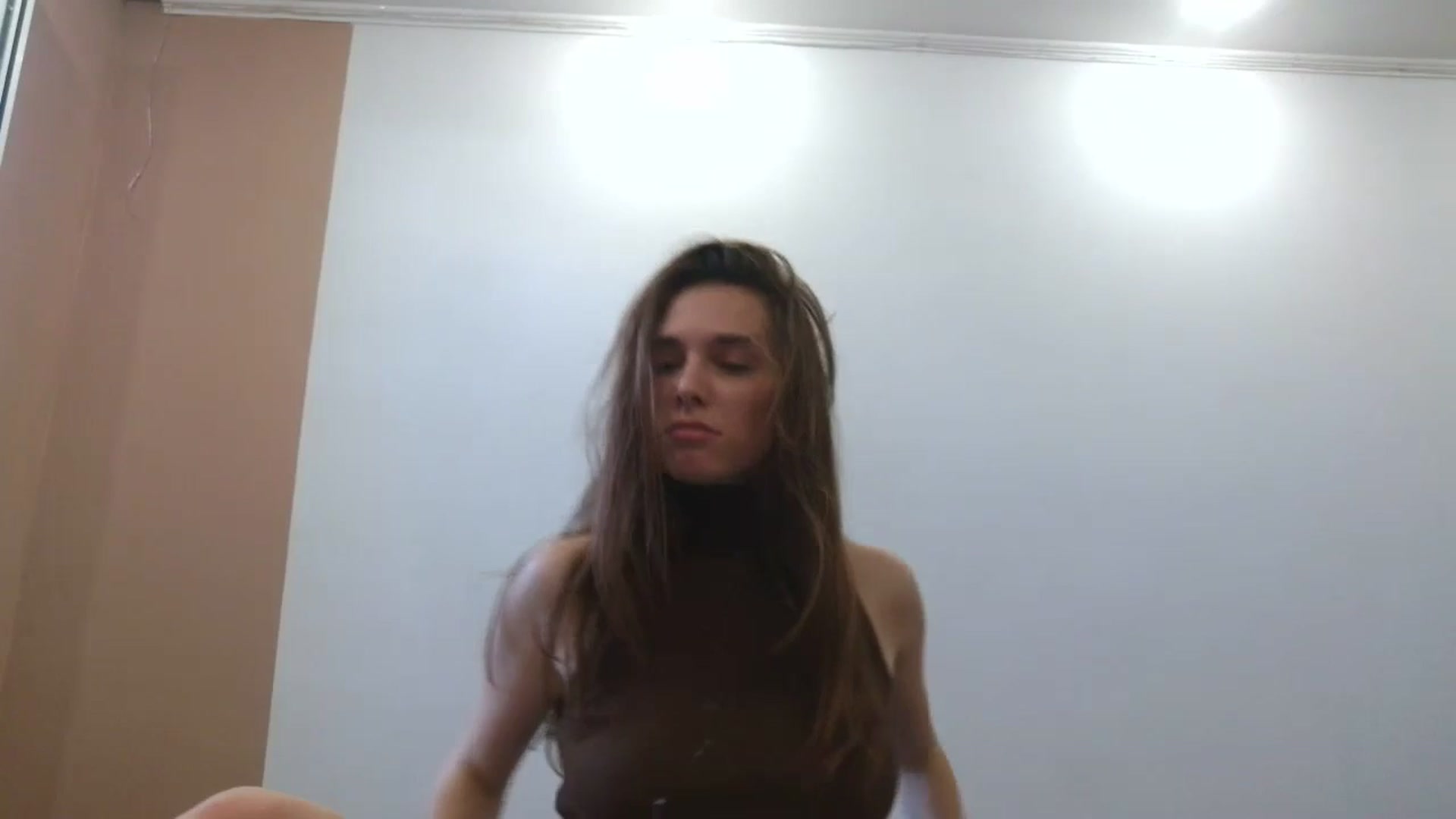Gallery image thumbnail from HaleyReed's myfreecams stream on, 04/04/2025, 10:35 image 16 of 20