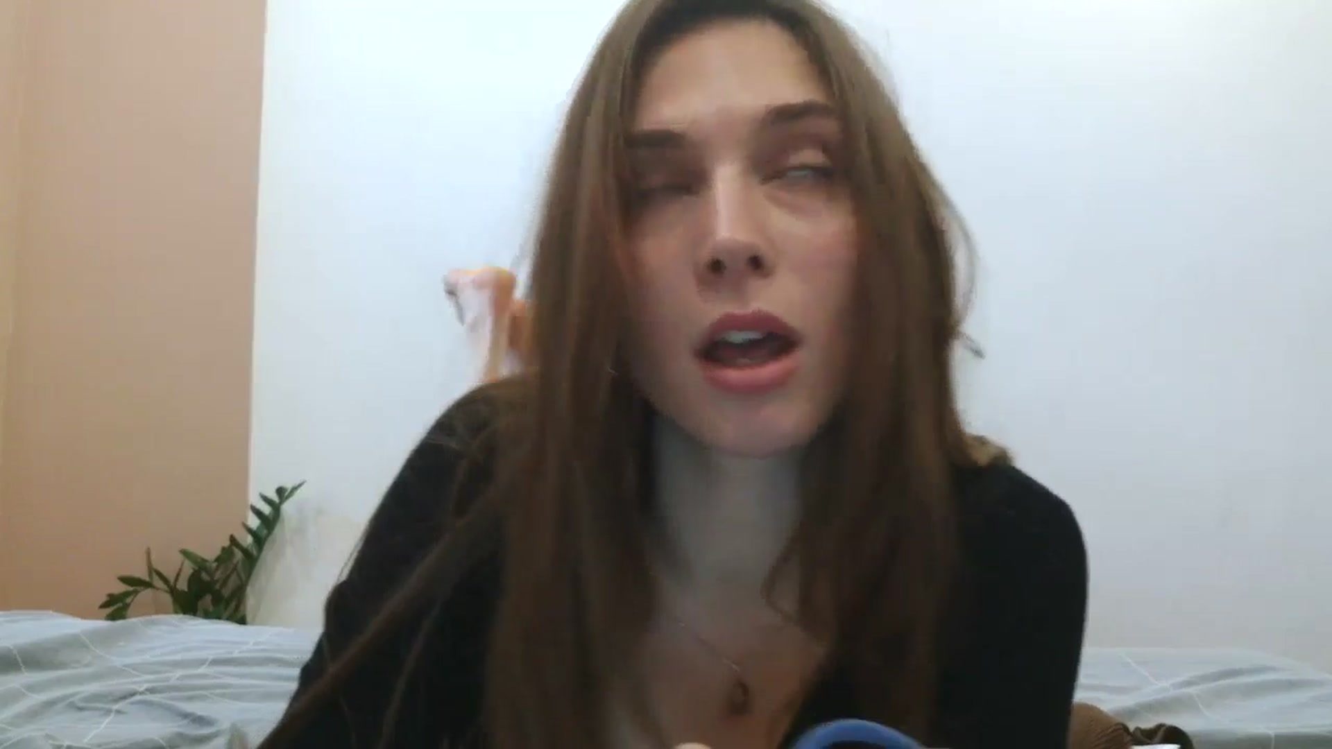 Gallery image thumbnail from HaleyReed's myfreecams stream on, 04/04/2025, 10:53 image 7 of 20