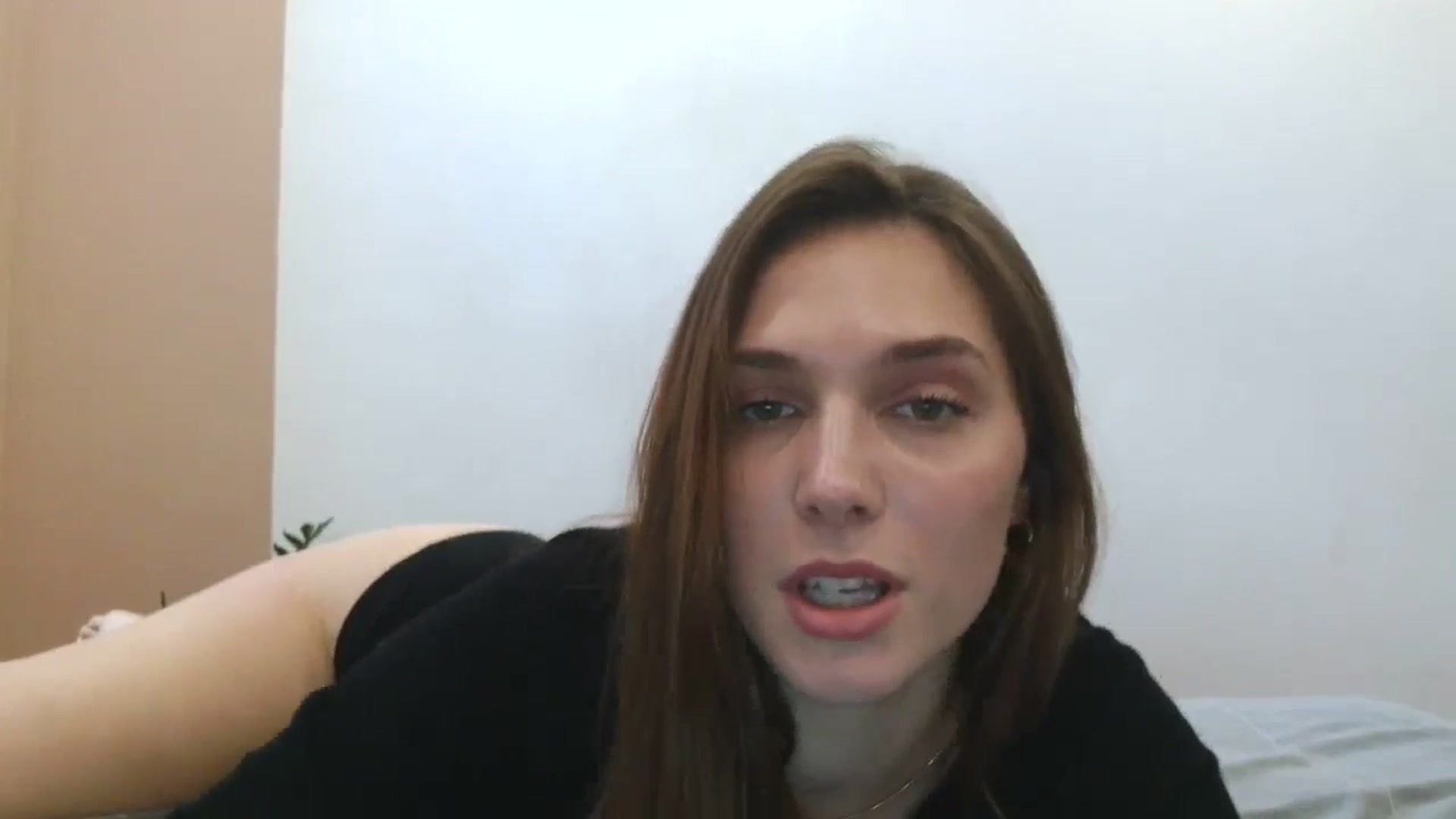 Gallery image thumbnail from HaleyReed's myfreecams stream on, 04/04/2025, 10:53 image 13 of 20