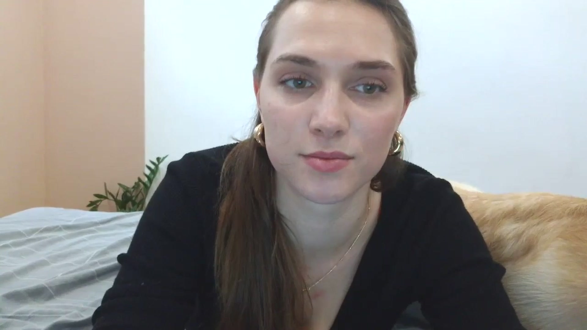 Gallery image thumbnail from HaleyReed's myfreecams stream on, 04/04/2025, 11:40 image 12 of 20