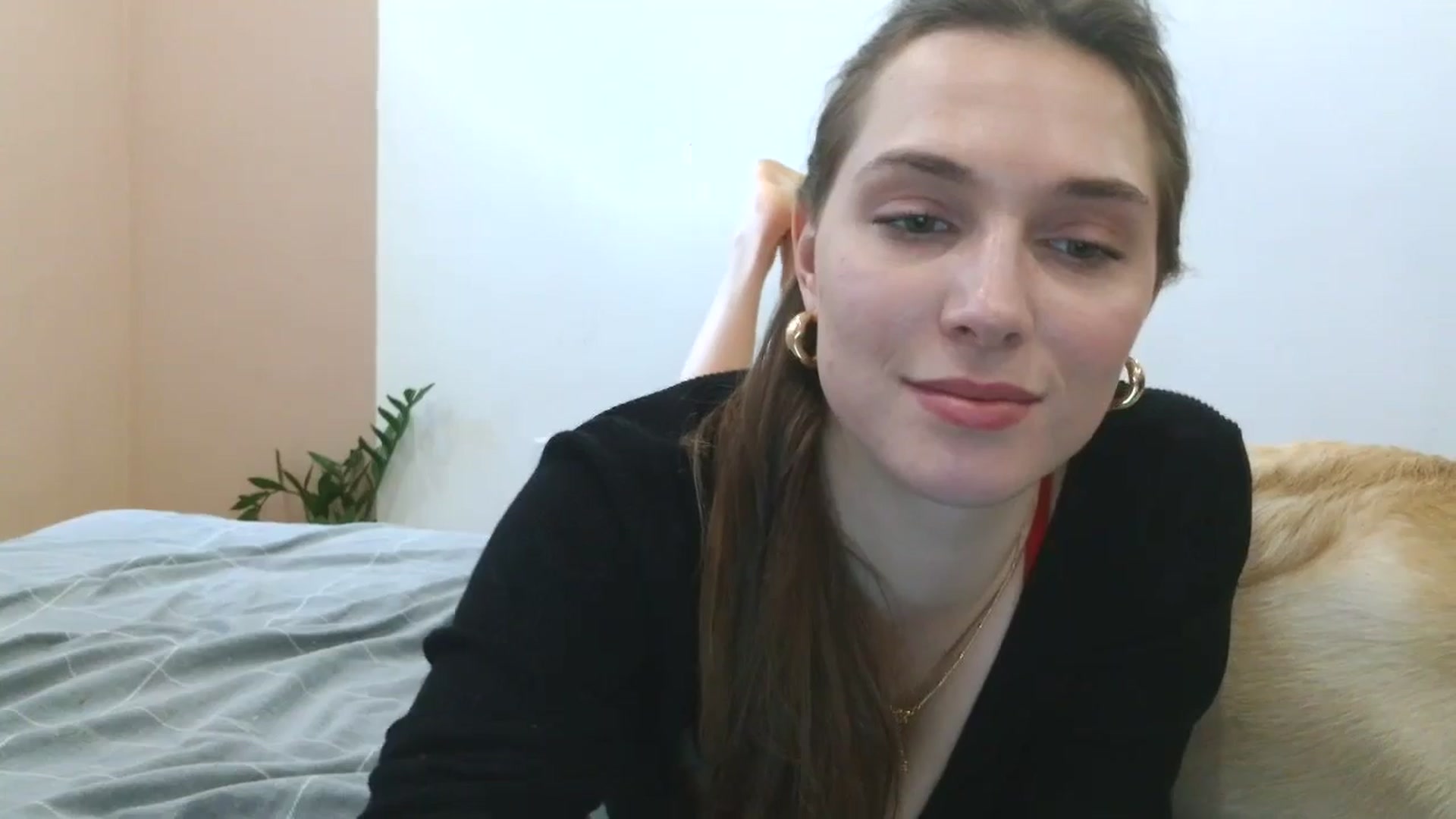 Gallery image thumbnail from HaleyReed's myfreecams stream on, 04/04/2025, 11:40 image 4 of 20