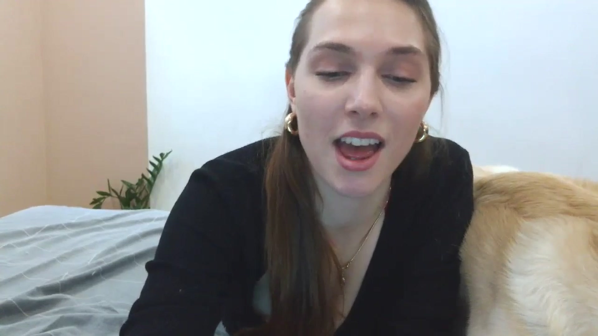 Gallery image thumbnail from HaleyReed's myfreecams stream on, 04/04/2025, 11:40 image 16 of 20