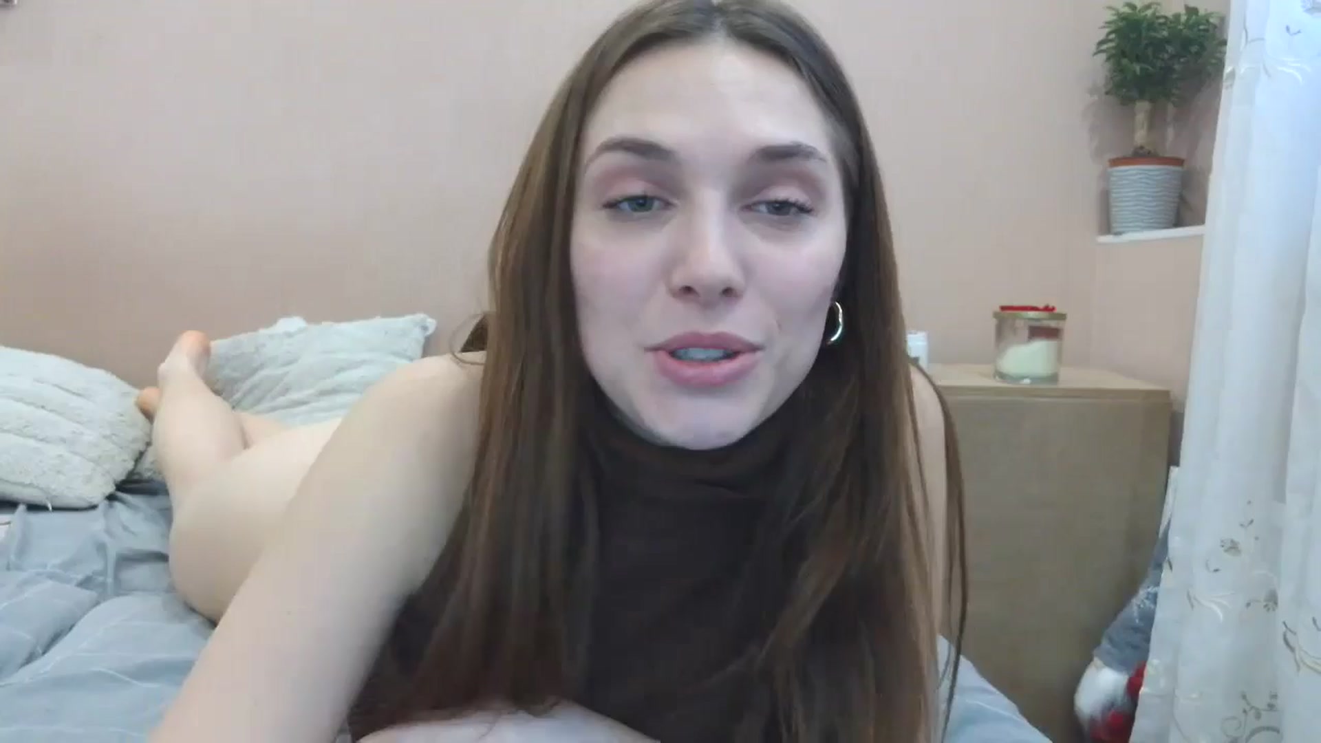 Gallery image thumbnail from HaleyReed's myfreecams stream on, 04/04/2025, 12:28 image 15 of 20