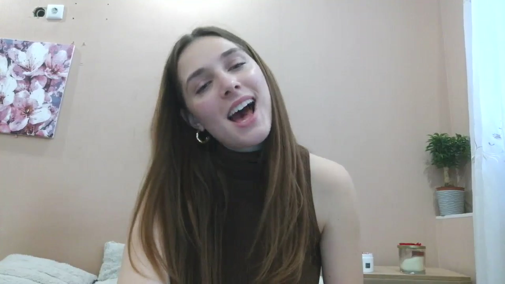 Gallery image thumbnail from HaleyReed's myfreecams stream on, 04/04/2025, 12:28 image 11 of 20