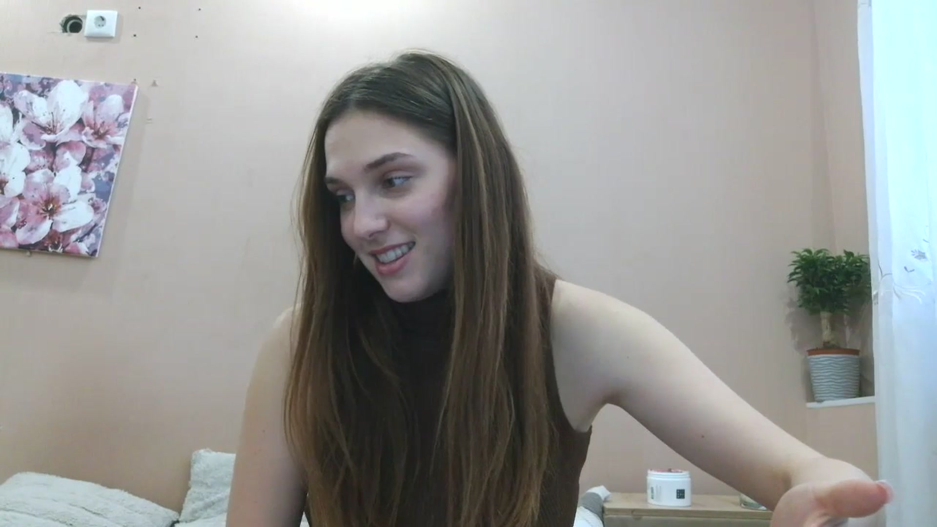 Gallery image thumbnail from HaleyReed's myfreecams stream on, 04/04/2025, 12:28 image 10 of 20