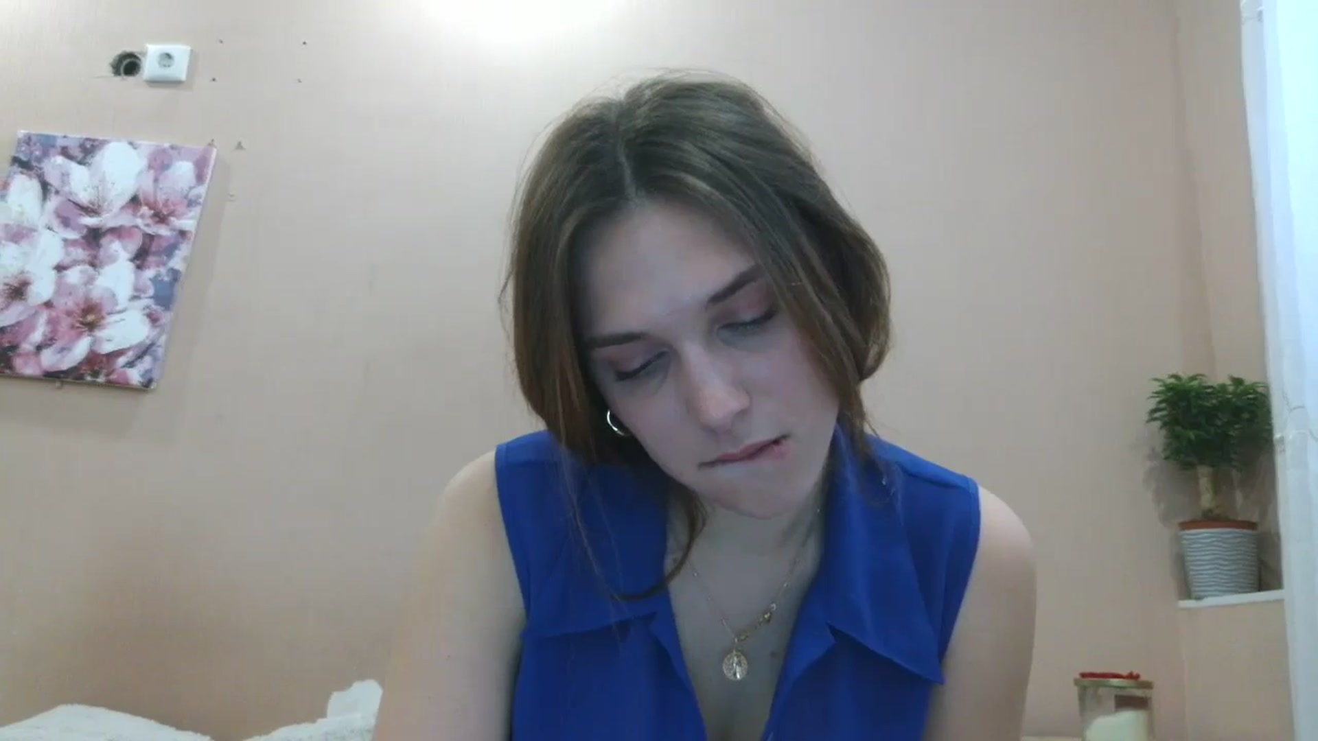 Gallery image thumbnail from HaleyReed's myfreecams stream on, 04/04/2025, 14:29 image 7 of 20