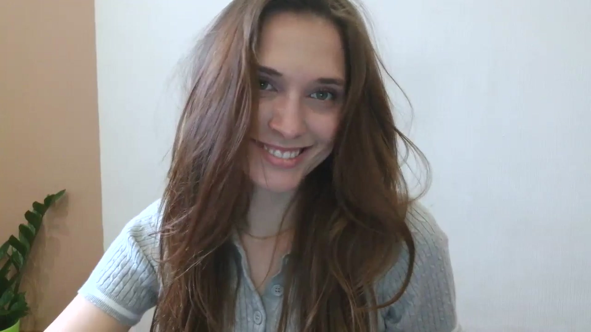 Gallery image thumbnail from HaleyReed's myfreecams stream on, 04/06/2025, 13:31 image 19 of 20