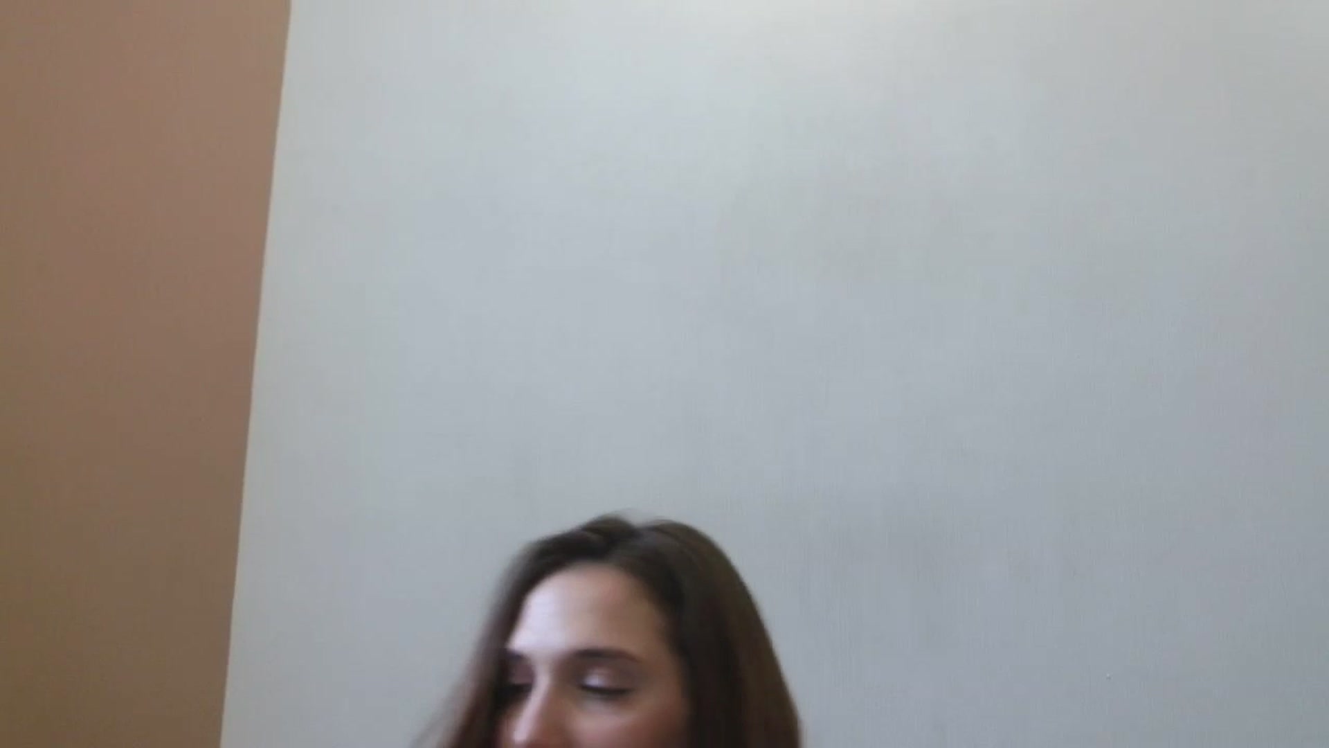 Gallery image thumbnail from HaleyReed's myfreecams stream on, 04/06/2025, 13:31 image 17 of 20