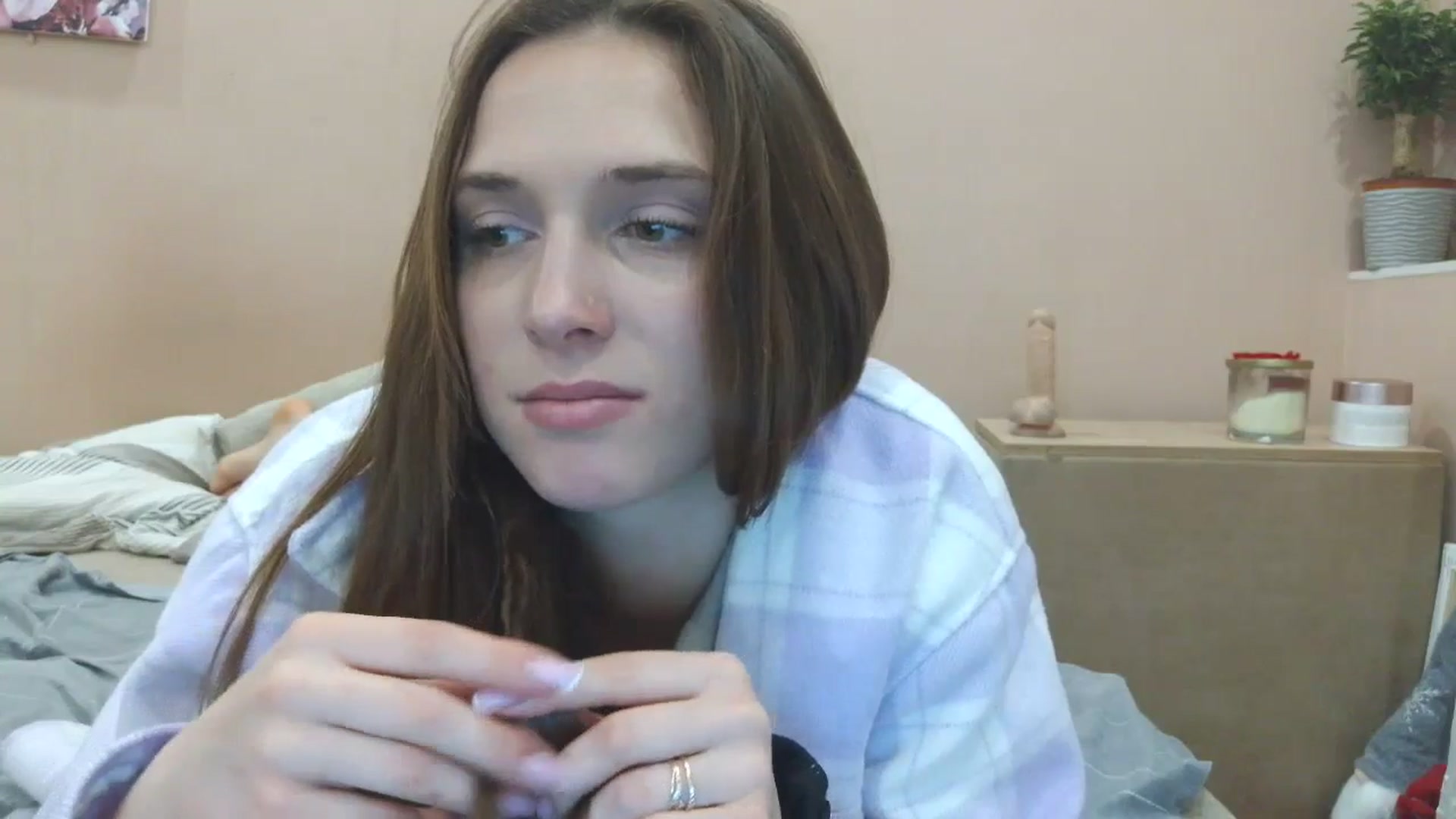 Gallery image thumbnail from HaleyReed's myfreecams stream on, 04/06/2025, 15:24 image 3 of 20