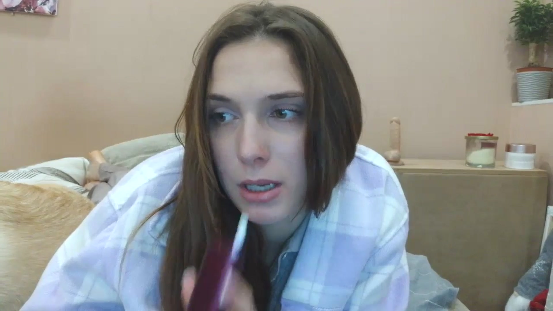 Gallery image thumbnail from HaleyReed's myfreecams stream on, 04/06/2025, 15:24 image 6 of 20