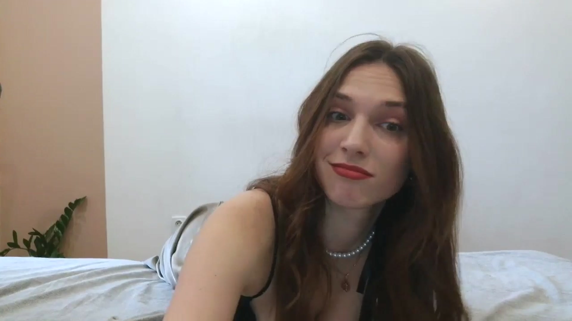 Gallery image thumbnail from HaleyReed's myfreecams stream on, 04/07/2025, 12:02 image 18 of 20