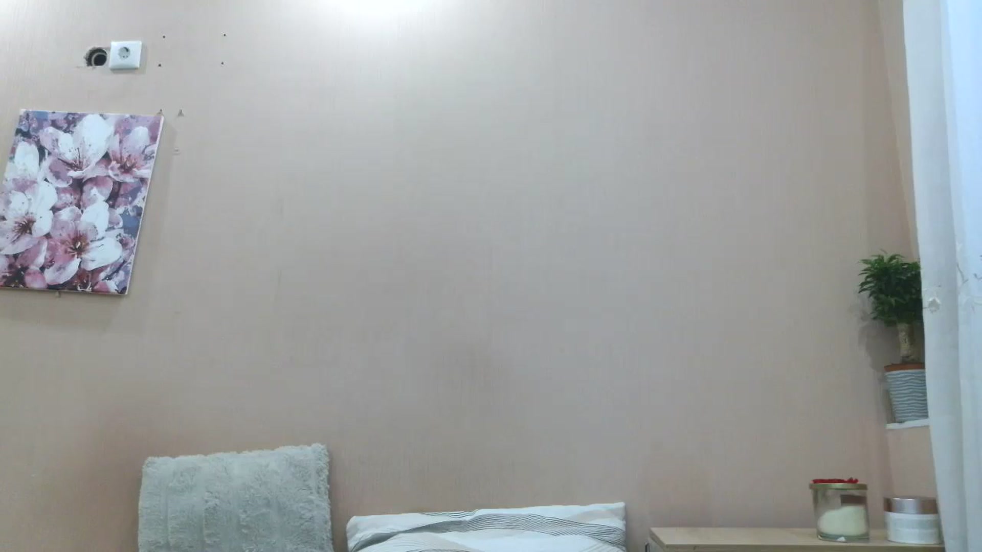 Gallery image thumbnail from HaleyReed's myfreecams stream on, 04/07/2025, 14:42 image 18 of 20