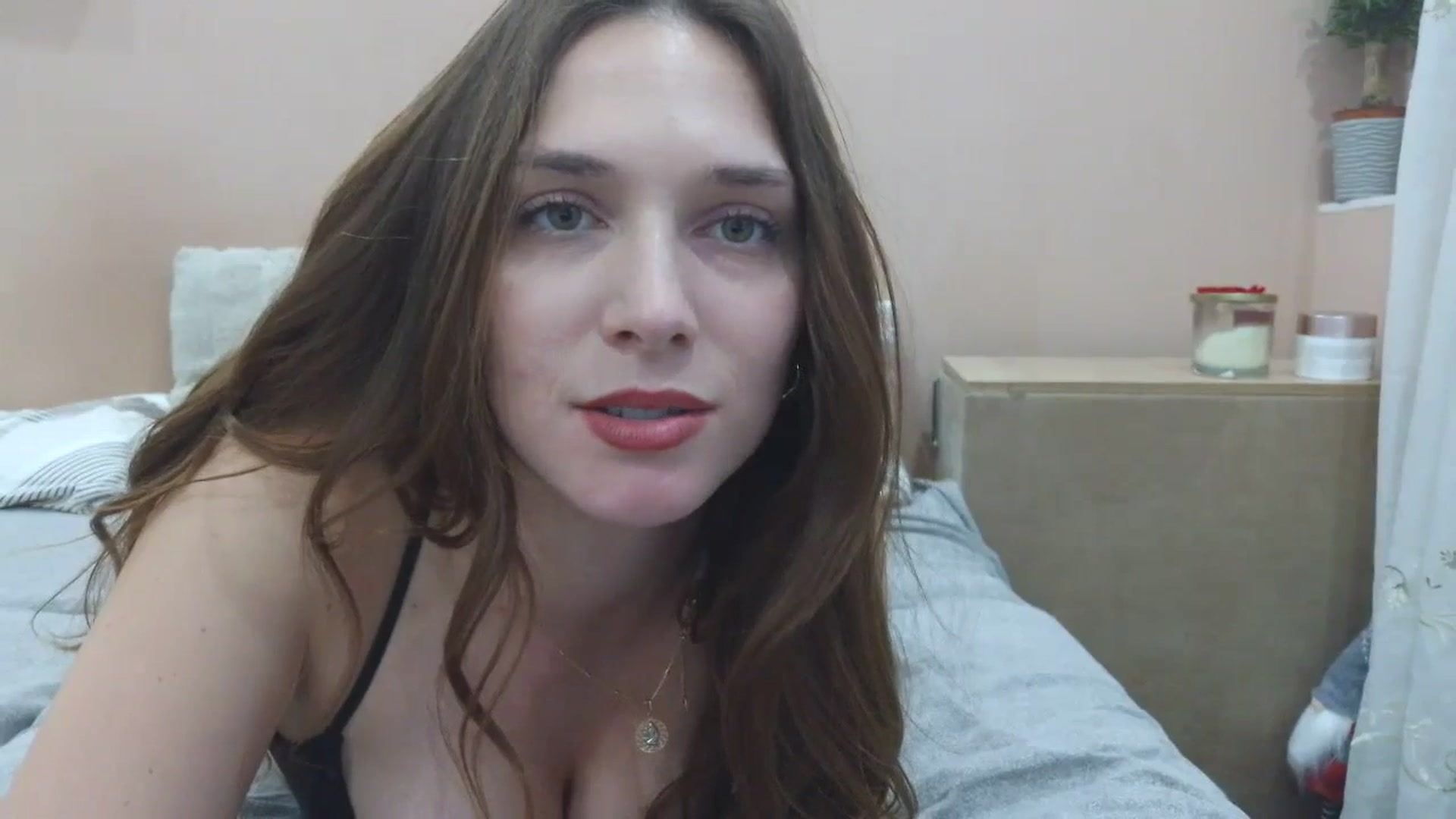 Gallery image thumbnail from HaleyReed's myfreecams stream on, 04/07/2025, 14:42 image 13 of 20