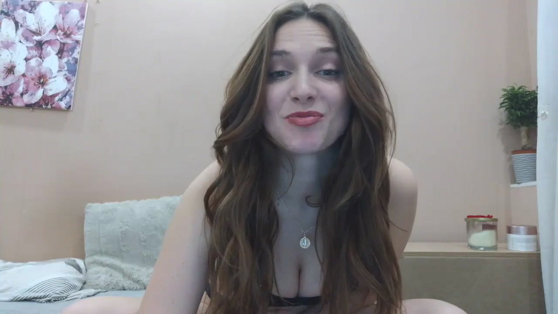 Gallery image thumbnail from HaleyReed's myfreecams stream on, 04/07/2025, 14:42 image 17 of 20