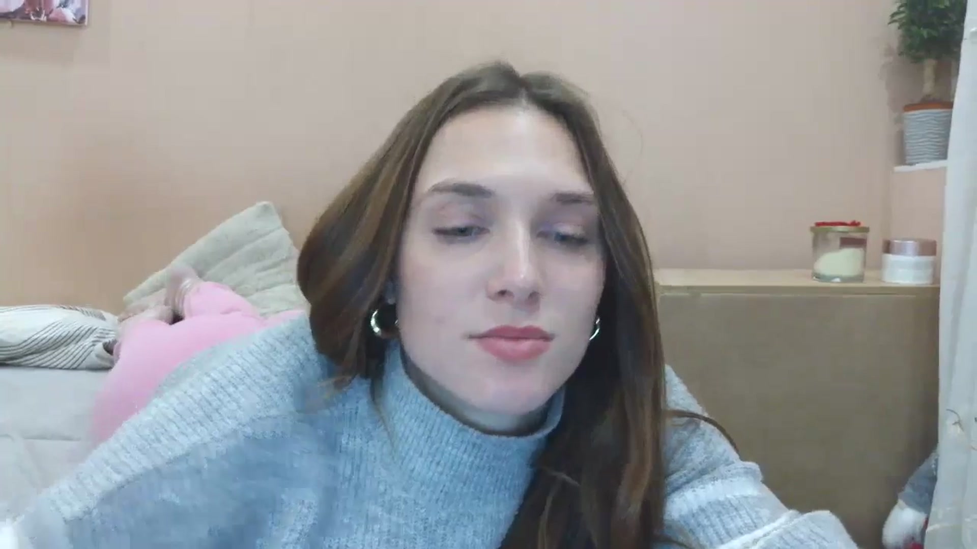 Gallery image thumbnail from HaleyReed's myfreecams stream on, 04/07/2025, 15:53 image 4 of 20
