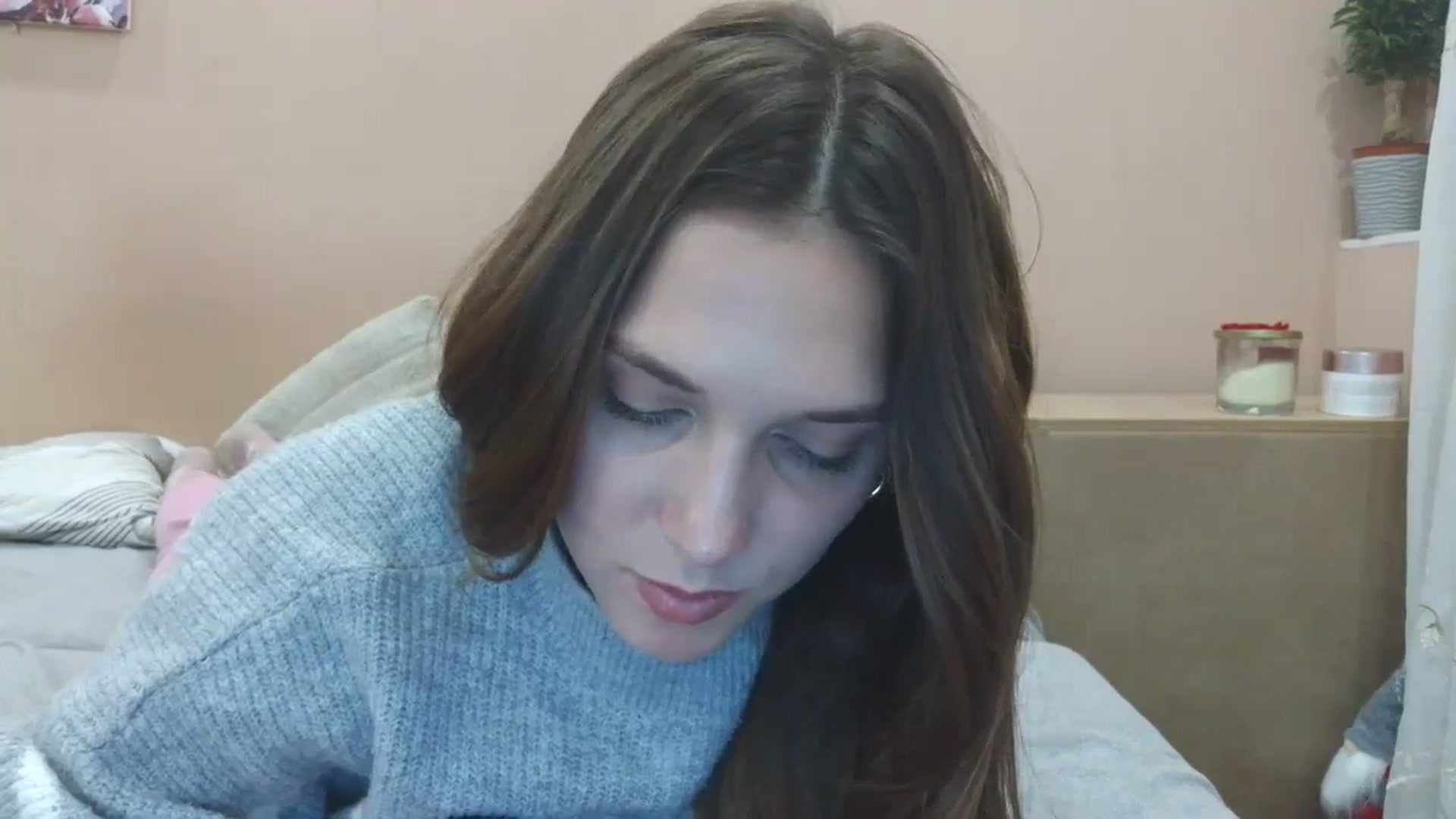 Gallery image thumbnail from HaleyReed's myfreecams stream on, 04/07/2025, 15:53 image 7 of 20