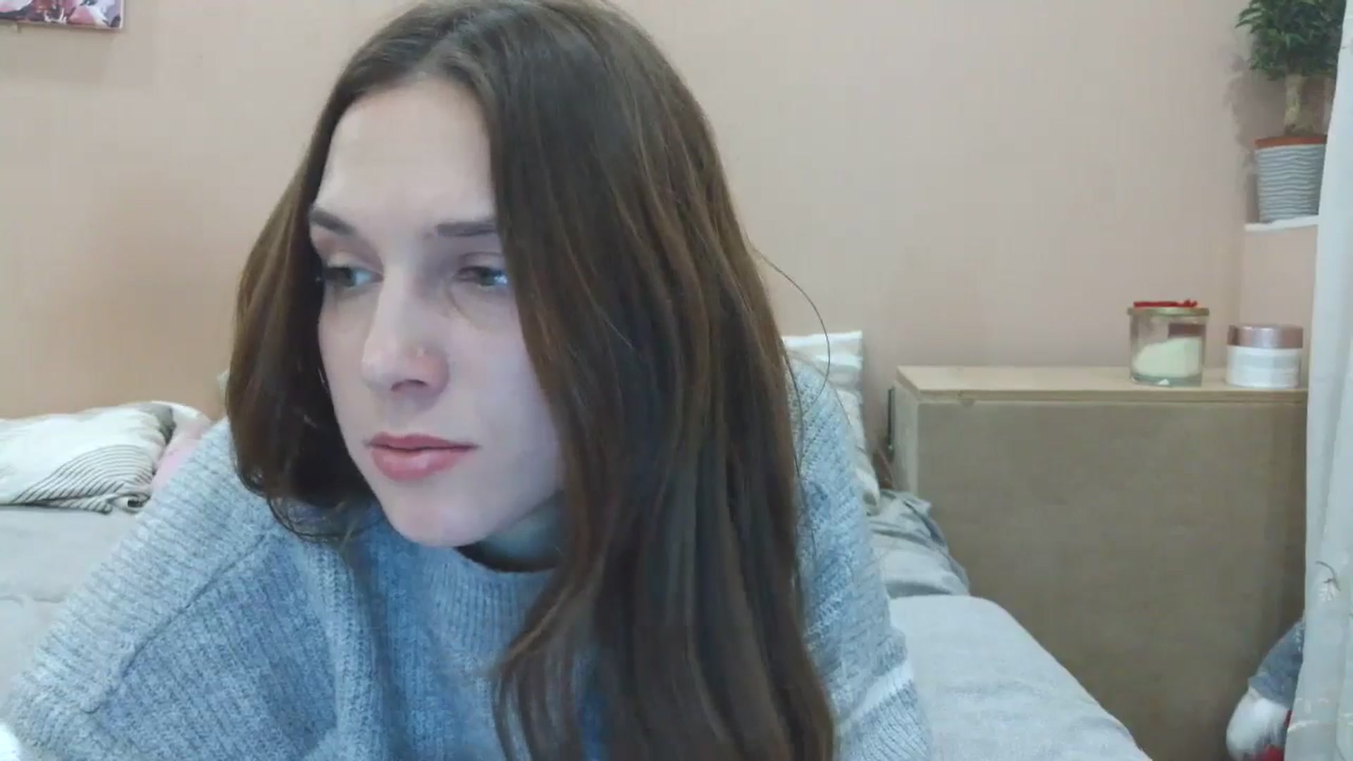 Gallery image thumbnail from HaleyReed's myfreecams stream on, 04/07/2025, 15:53 image 14 of 20