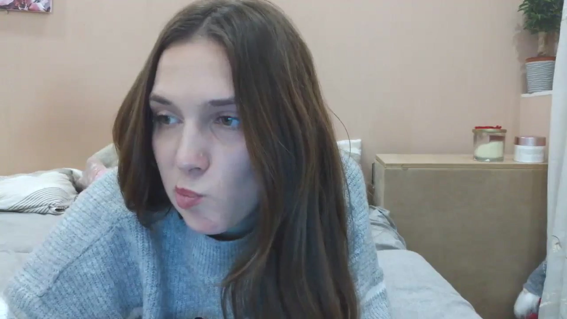 Gallery image thumbnail from HaleyReed's myfreecams stream on, 04/07/2025, 15:53 image 12 of 20