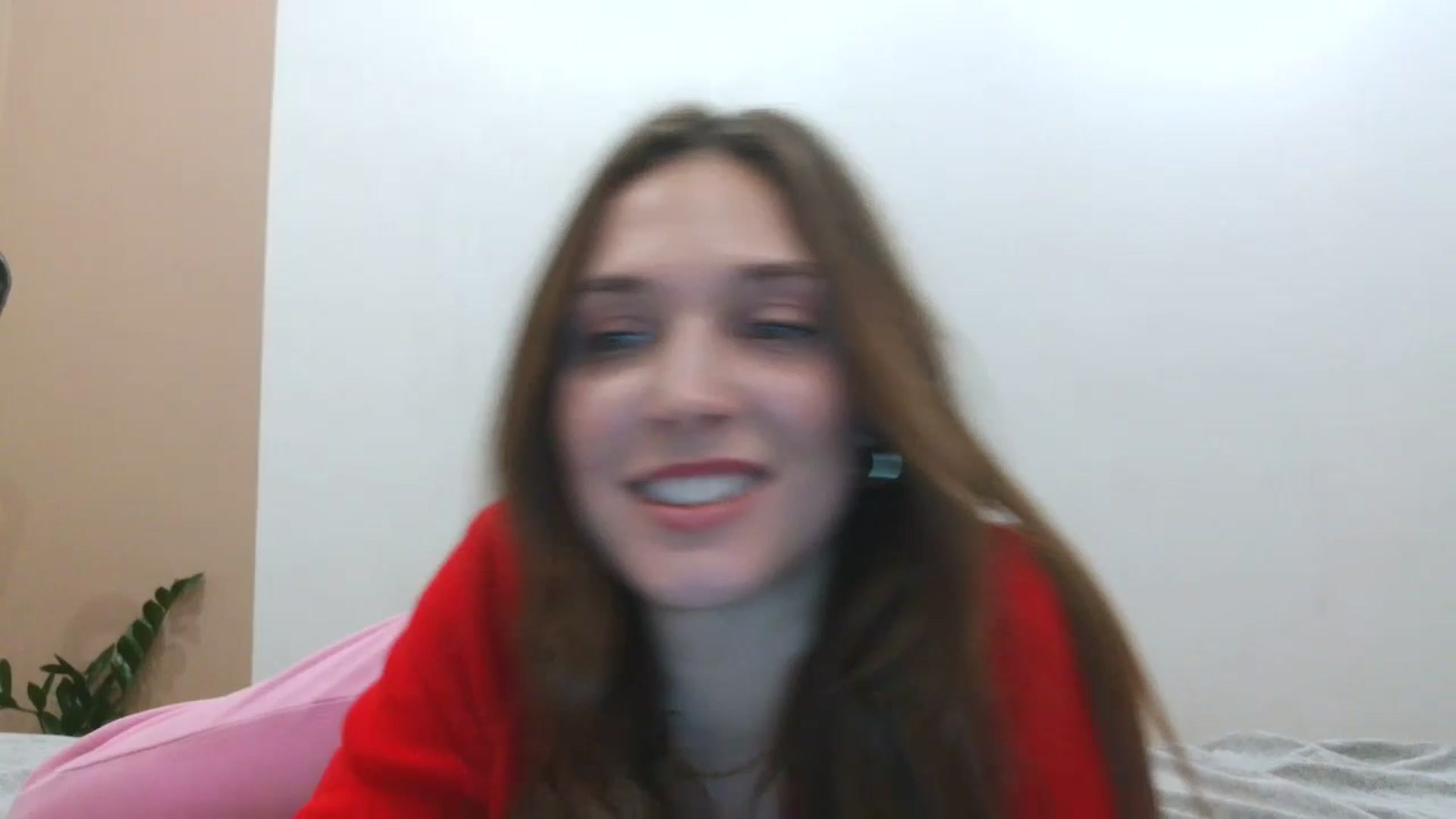 Gallery image thumbnail from HaleyReed's myfreecams stream on, 04/07/2025, 17:12 image 6 of 20
