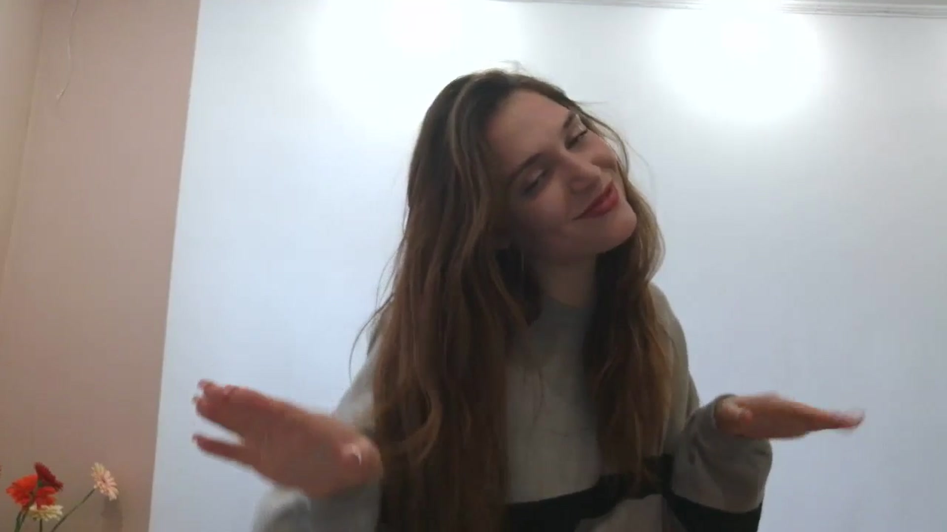 Gallery image thumbnail from HaleyReed's myfreecams stream on, 04/09/2025, 12:17 image 12 of 20